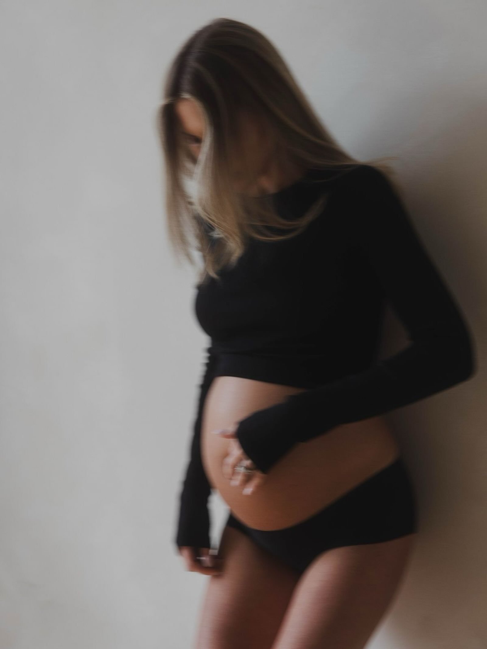 DUMBO! We added a pre- and post-natal reformer class on Wednesdays at 9 AM with @roryfureyking (and yes, it&rsquo;s open to everyone).

Moving while pregnant or recovering usually means having to modify on the fly or wonder if what you&rsquo;re doing