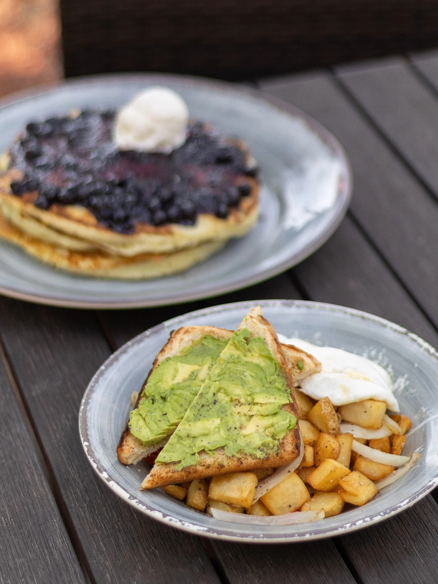 SKOL 💜💛💜 the Yankee will be open EARLY on Sunday, September 28 &amp; October 5 for the 8:30 AM Vikings games! Be a good sport &amp; come get some brunch with us 🏈🏆🍳