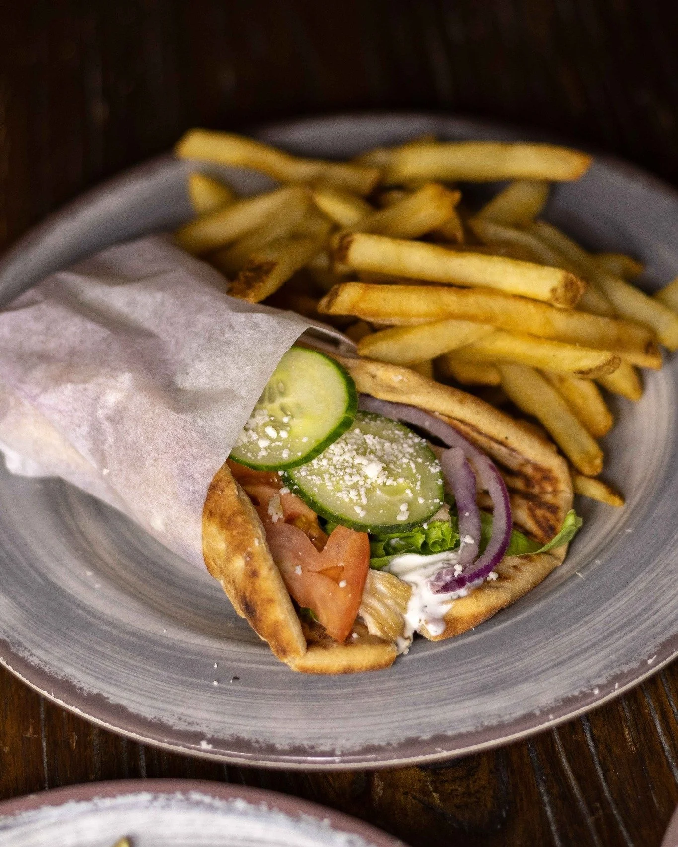 Sandwich of the Month: Greek Chicken Gyro 🥒

Grilled chicken, tzatziki sauce, lettuce, onion, tomato, cucumber, feta cheese, pita bread &amp; fries on the side for 15.99

Get one all month long at the Yankee!
