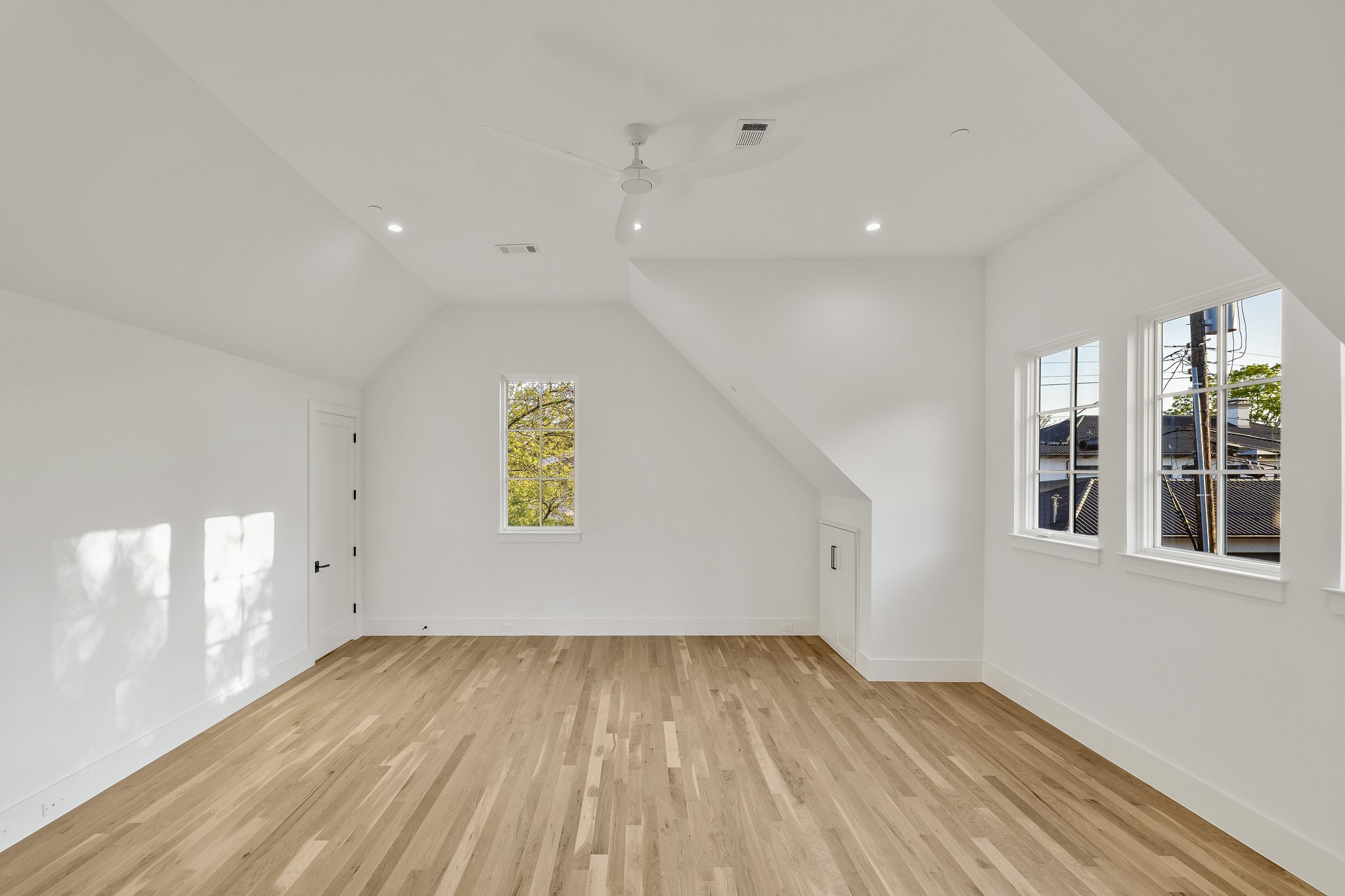 72-web-or-mls-3401 Colgate_Ave_Dallas-80.jpg