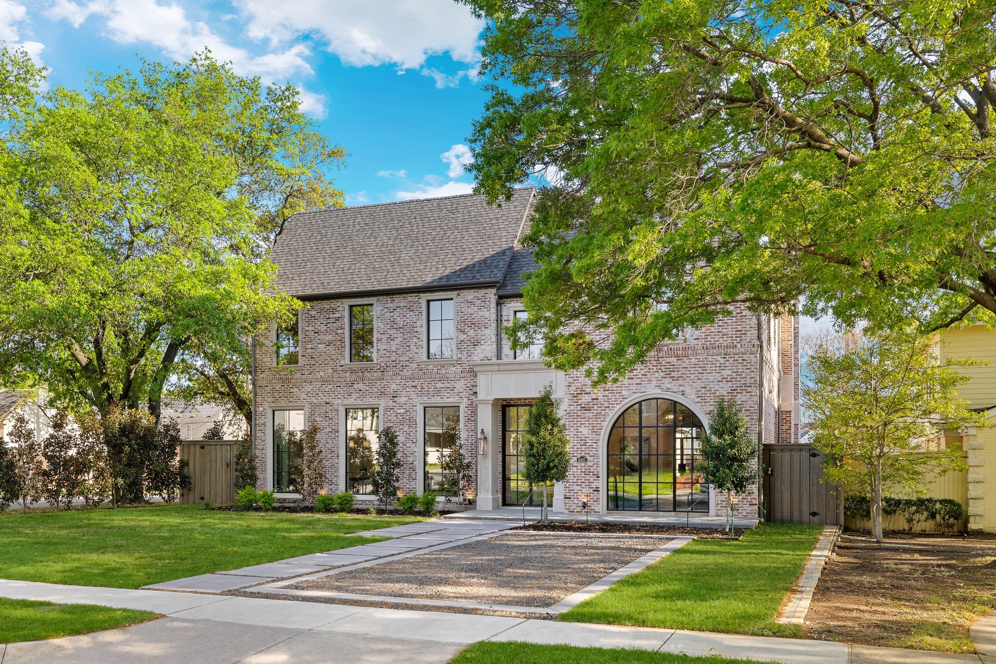 112-web-or-mls-3401 Colgate_Ave_Dallas-3.jpg