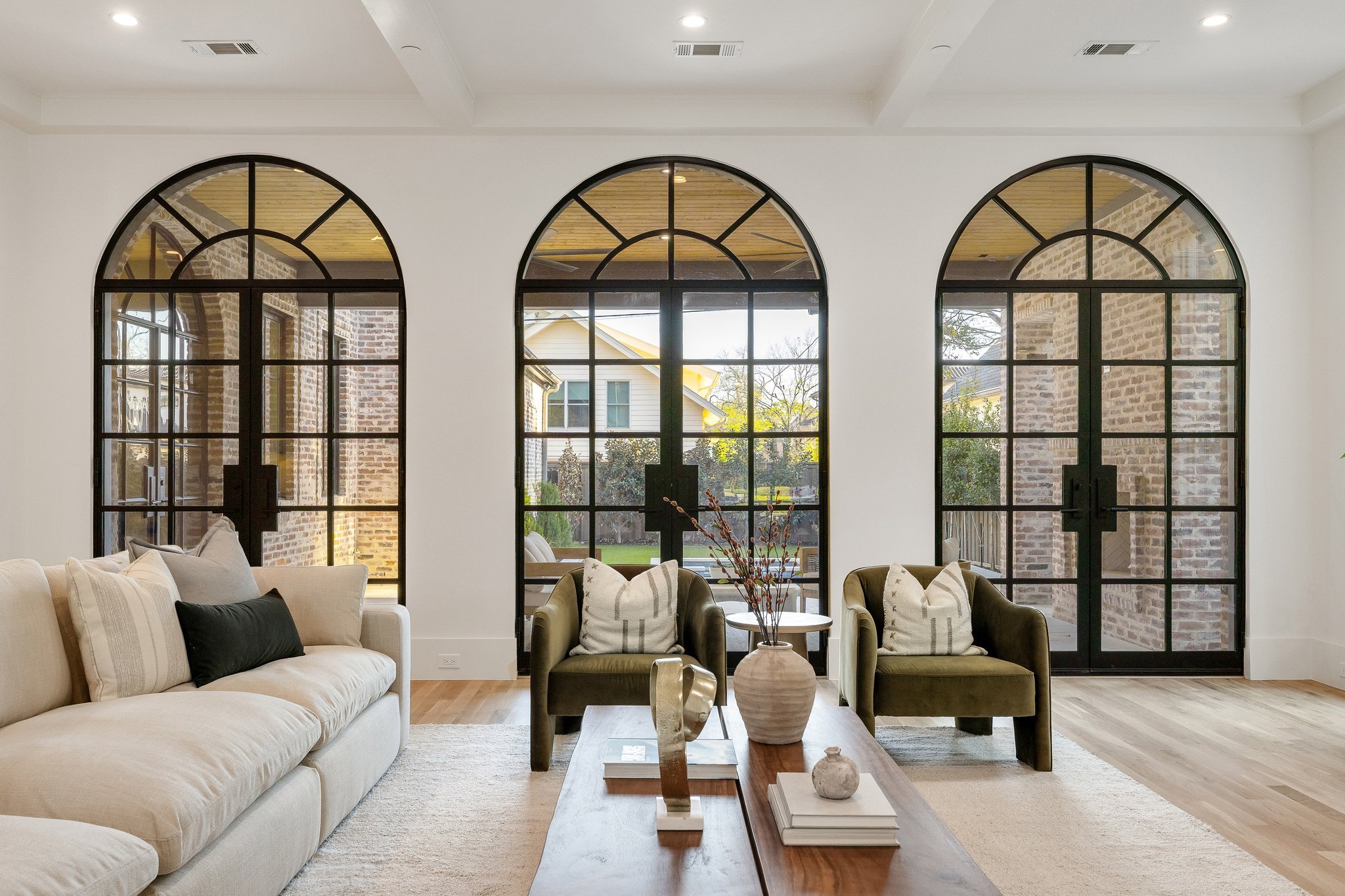 32-web-or-mls-3401 Colgate_Ave_Dallas-40.jpg
