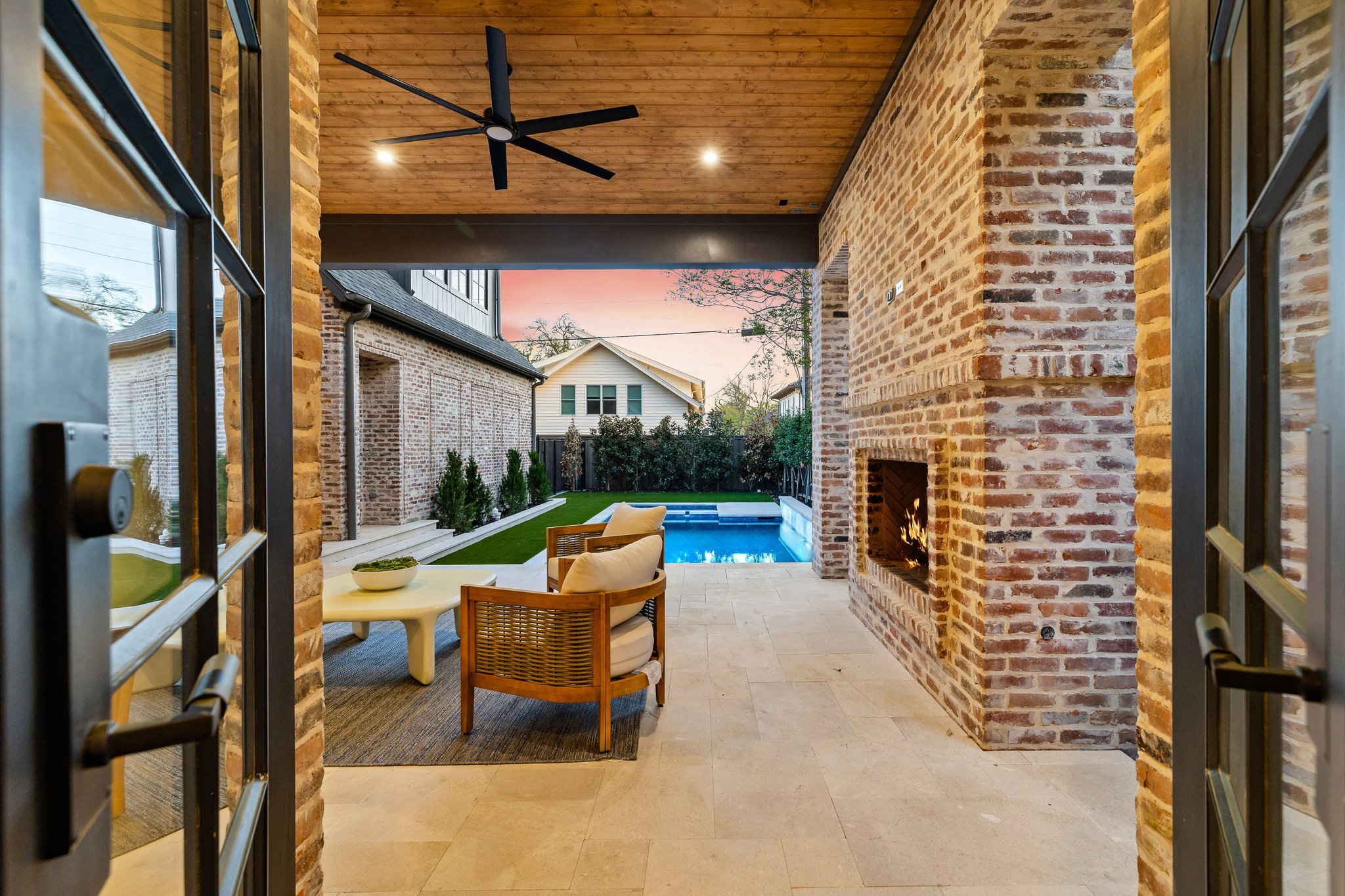 101-web-or-mls-3401 Colgate_Ave_Dallas-109.jpg