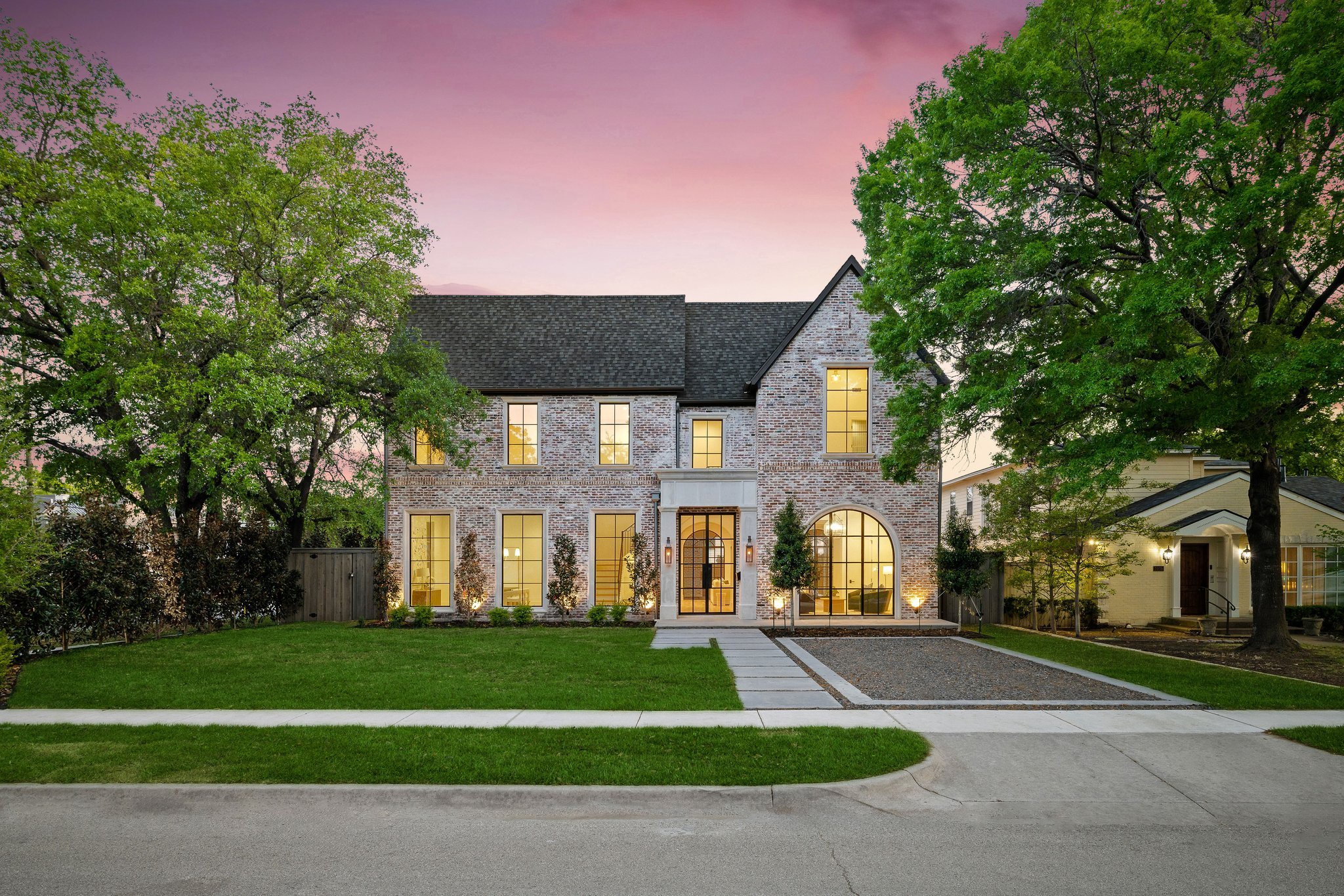 1-web-or-mls-3401 Colgate_Ave_Dallas-121.jpg