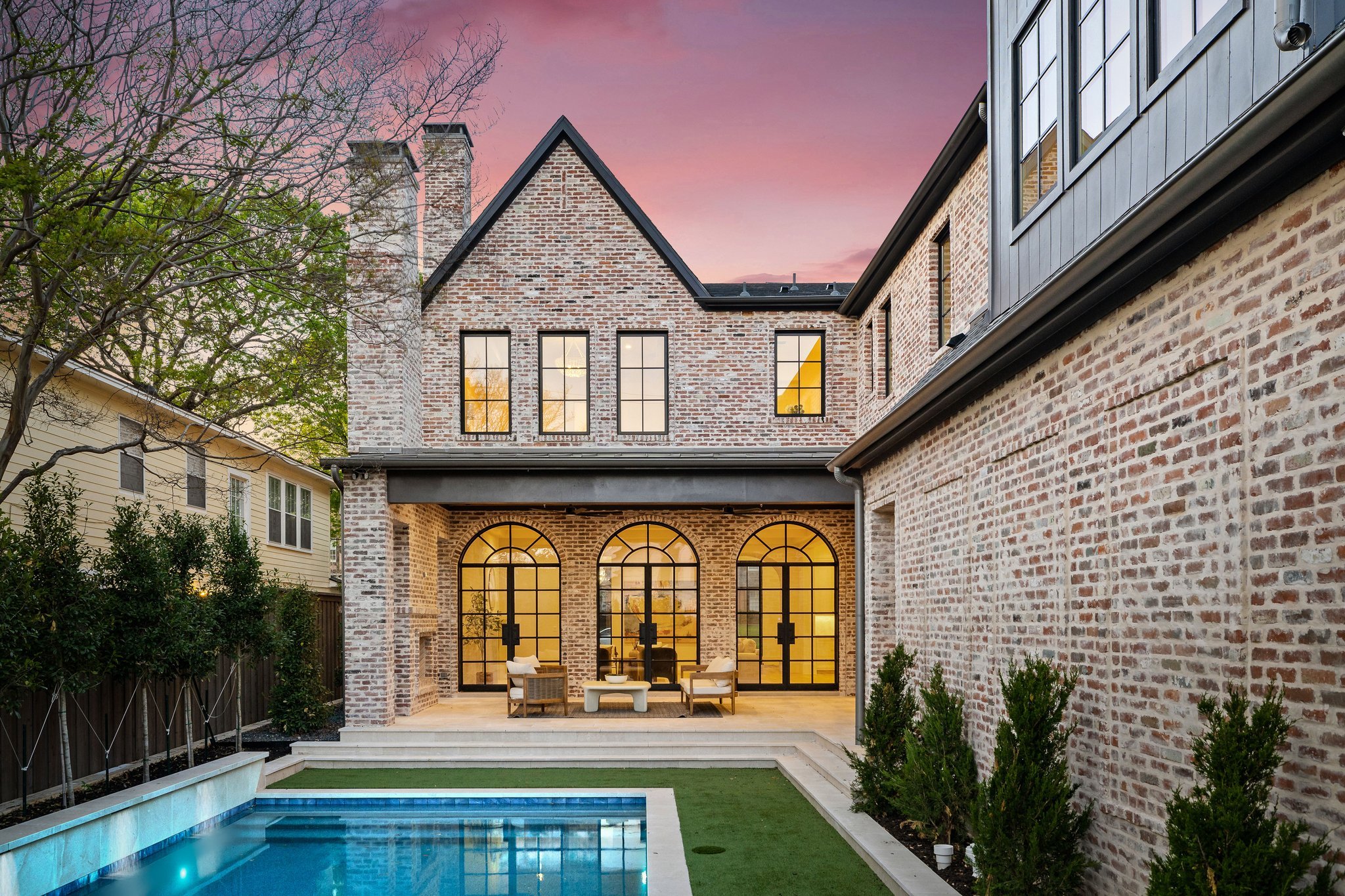104-web-or-mls-3401 Colgate_Ave_Dallas-112.jpg
