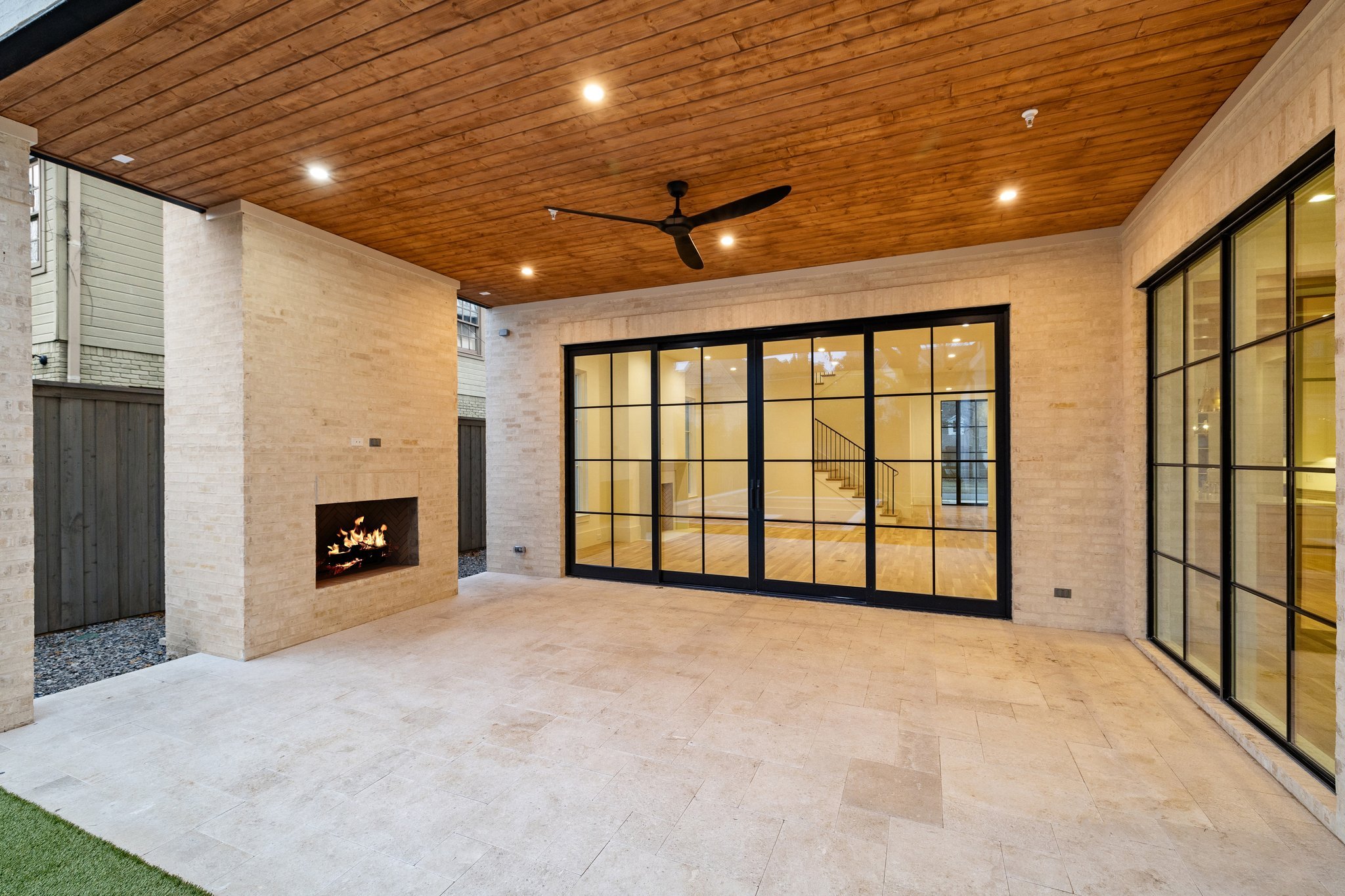 132-web-or-mls-4133_Greenbrier_Dr-132.jpg