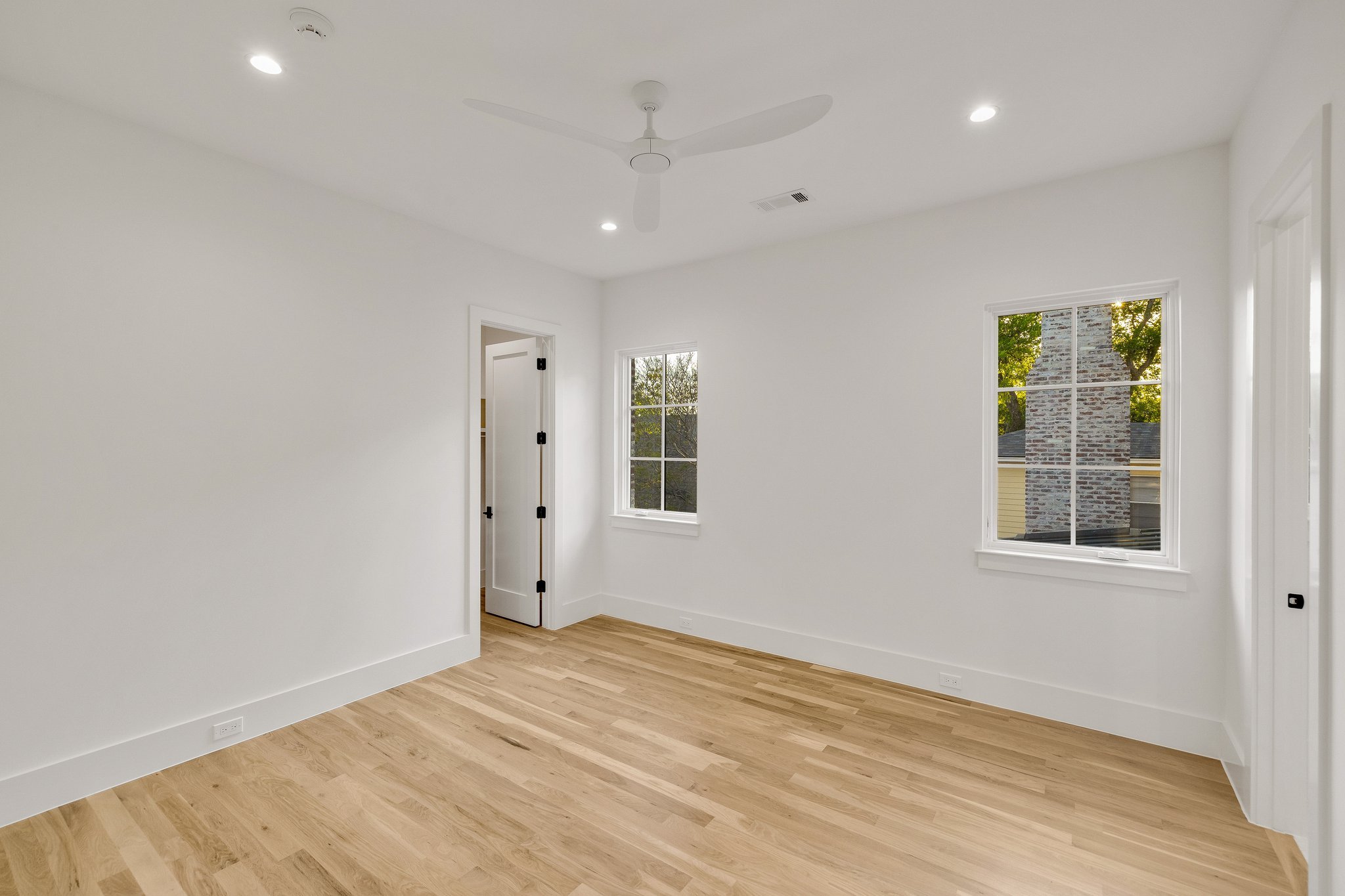 73-web-or-mls-3401 Colgate_Ave_Dallas-81.jpg
