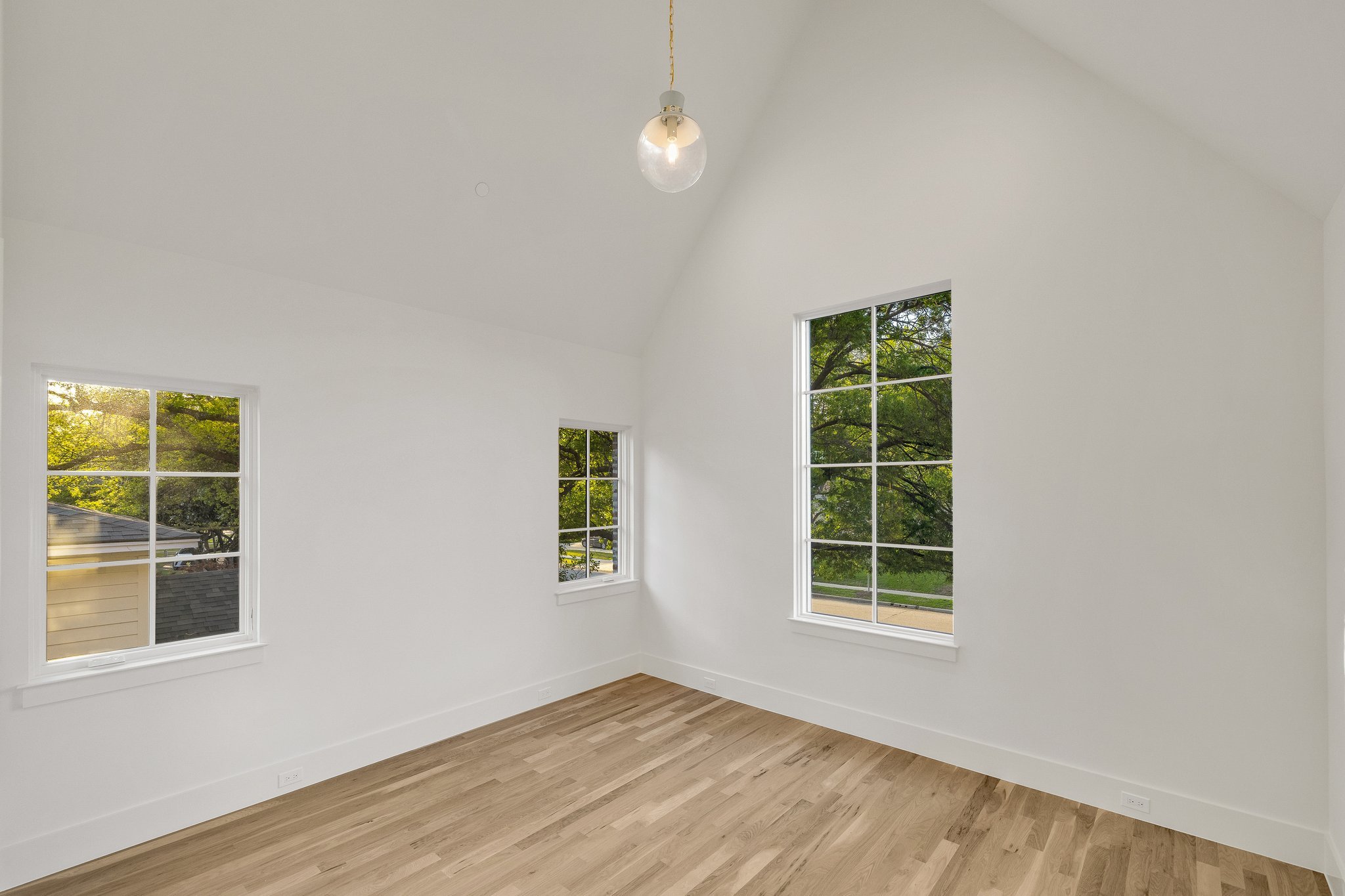76-web-or-mls-3401 Colgate_Ave_Dallas-84.jpg