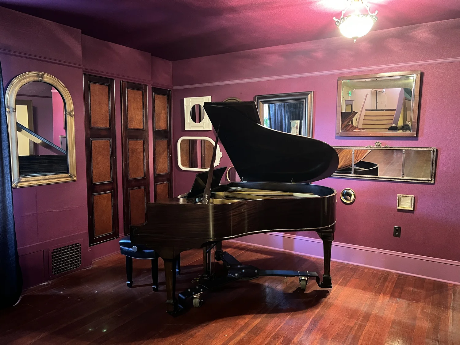 General 5 — ALBERTA HOUSE