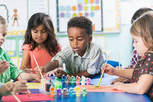 Crafty Kids Art Class