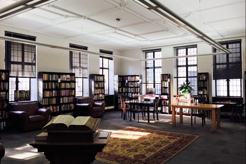 Seismic: City of Literature Reading and Happy Hour