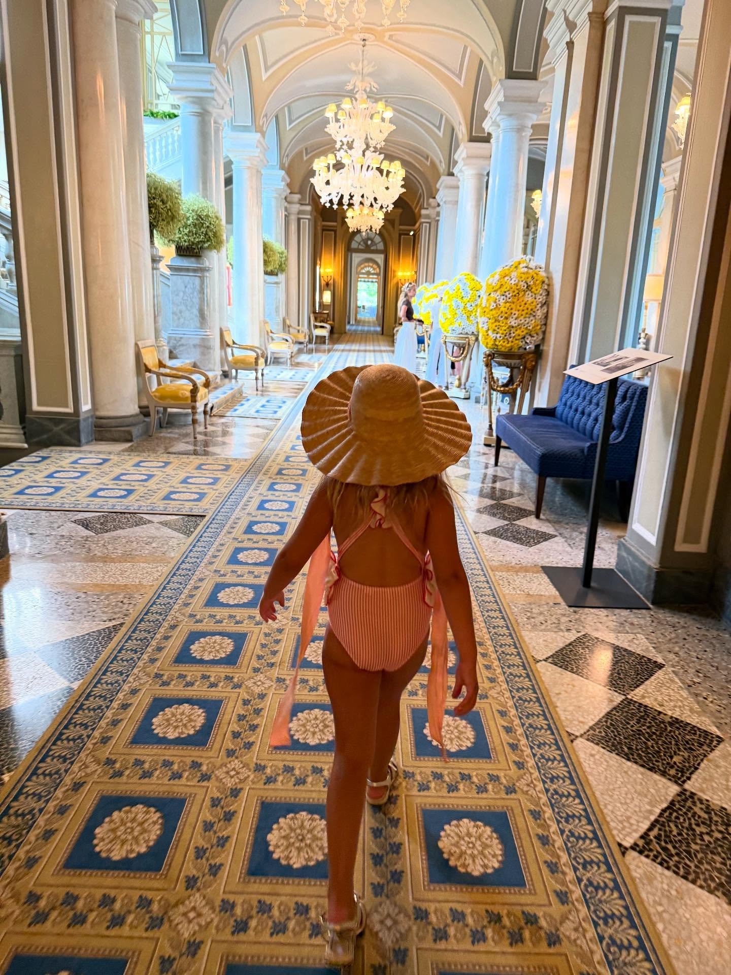 Lake Como Day 1. We arrived at our favorite hotel in the world @villadestelakecomo ❤️ After a quick trip to the floating swimming pool, we ate dinner at the  charming and elegant Veranda Restaurant. One of the things we love about this restaurant is 