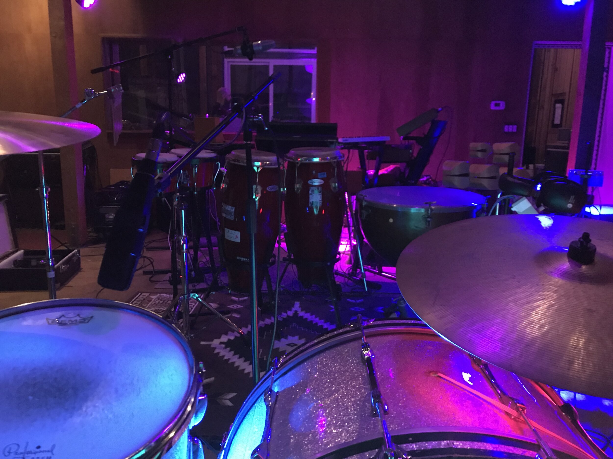 Drums and Keys at the Gatos Trail live room