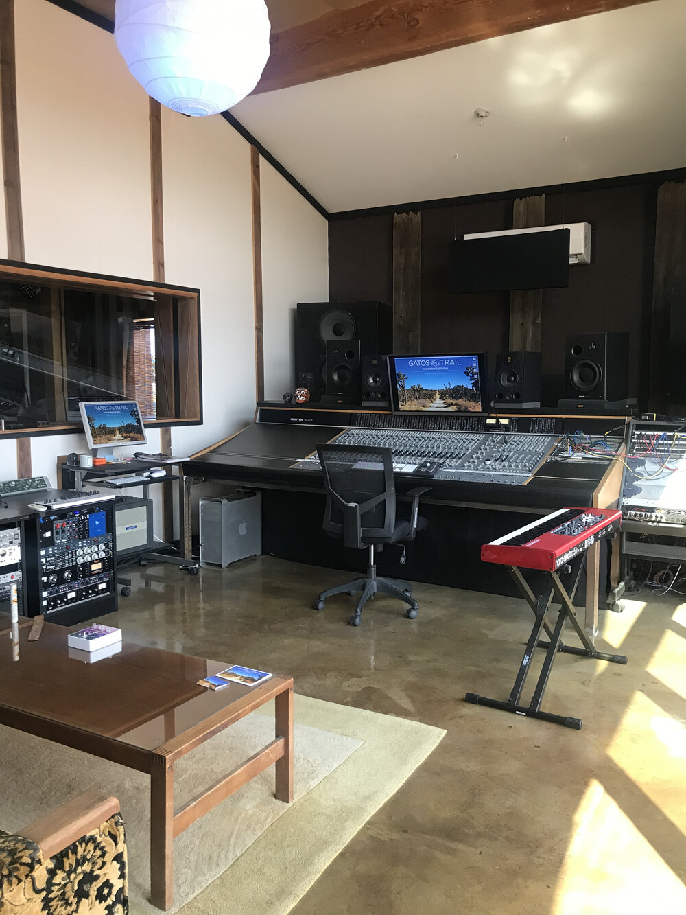 Gatos_Trail_Recording_Studio_Control_Room.jpg