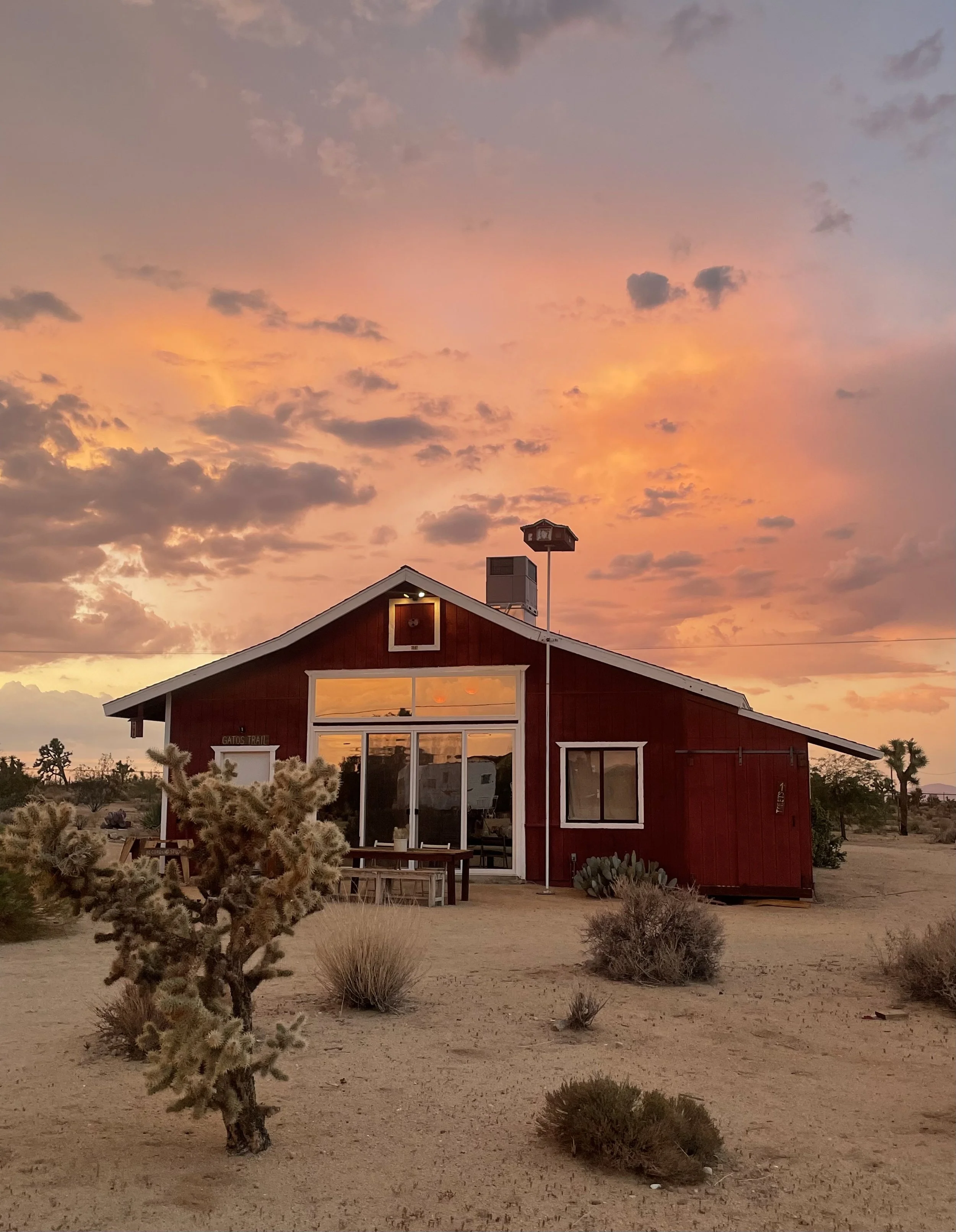 Gatos_Trail_Recording_Studio_sunset .jpeg