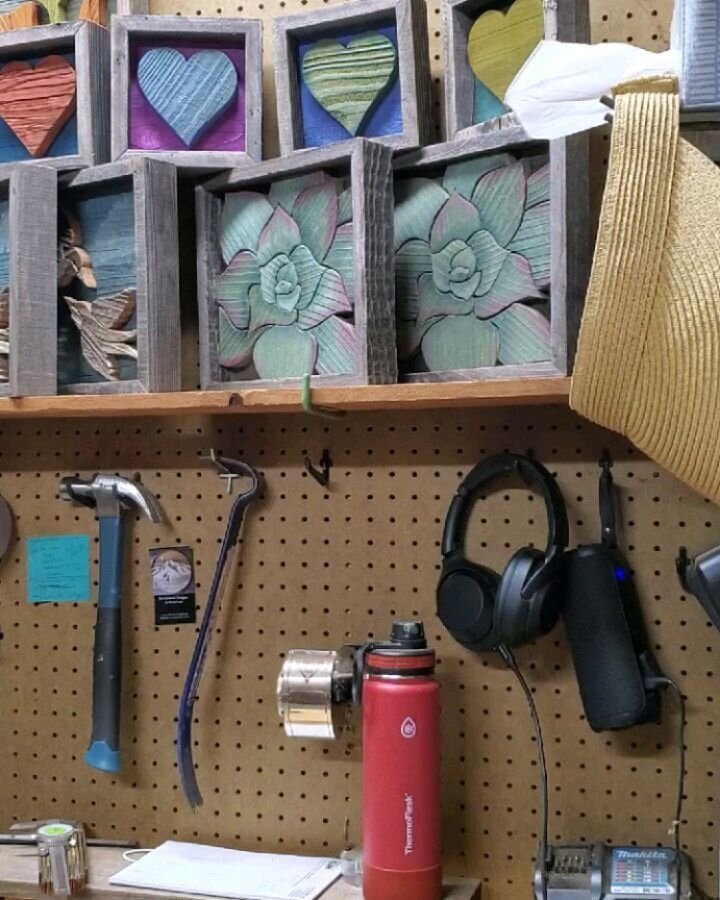 Its crankin in my little worshop lately!  I just got accepted as a vendor at the Valley of the Moon Vintage Festival in Sonoma plaza on Oct 8th...time to come up with some wine and grape themed things....any suggestions out there? 

 @sonomavintagefe