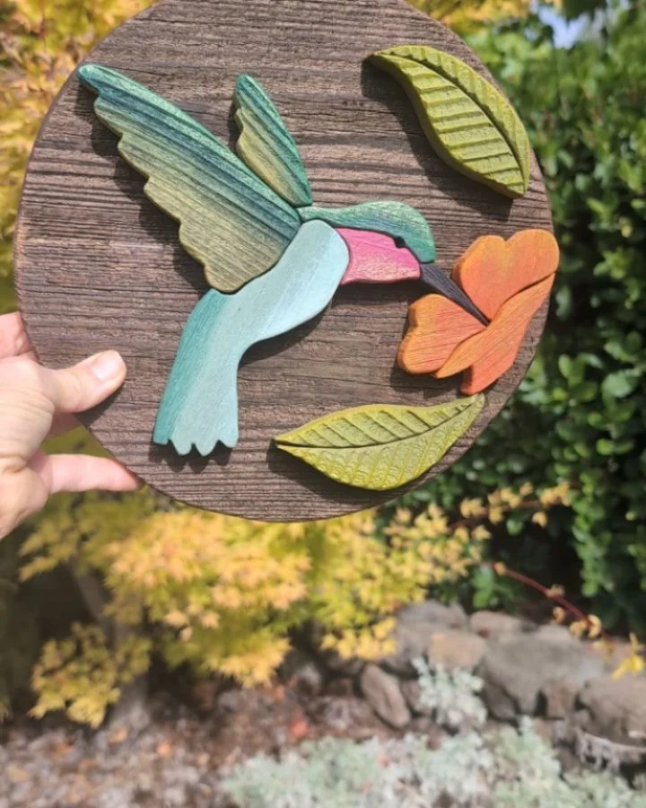 I'm having fun with this sweet mini circle size!  See how she shimmers?  I had thought I might stick to natural wood colors for these, but darn it the colors really look good! 

#reclaimedredwood #sonomacounty #redwood
#reclaimedart #womenwoodworkers