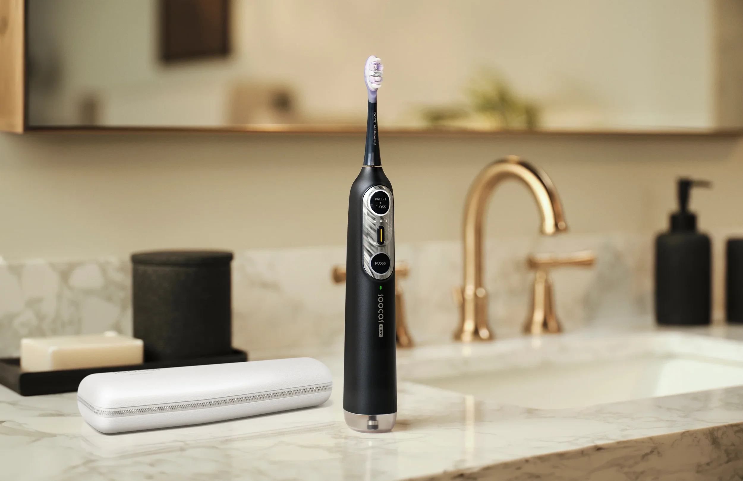 01_1_-_-_-web.webp