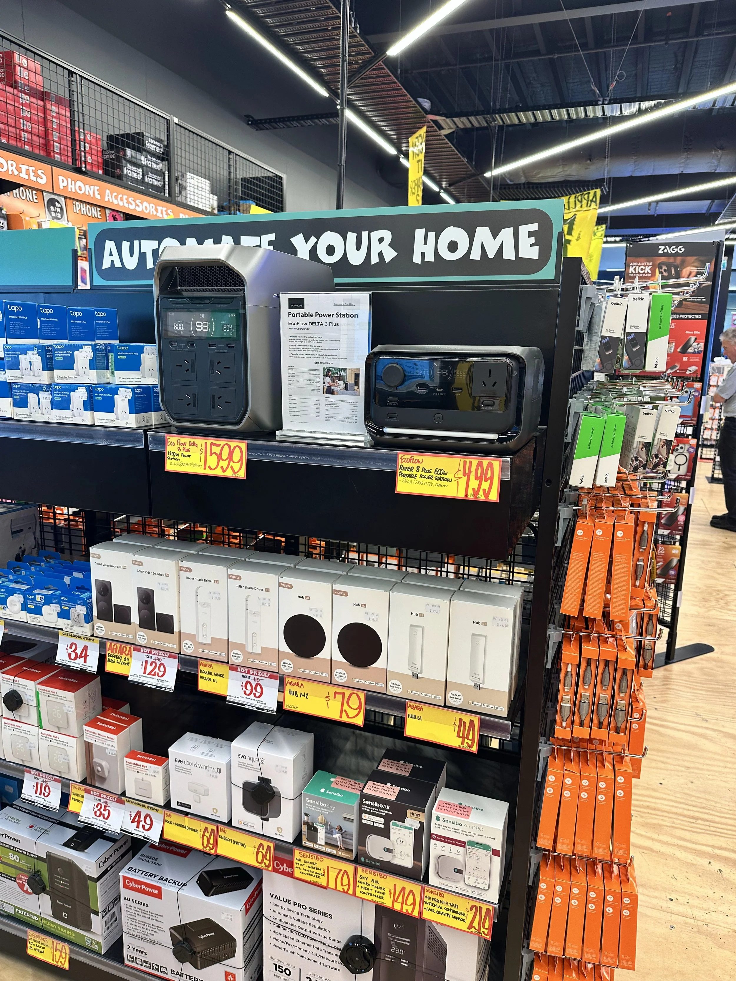 JB HIFI Stores Viist