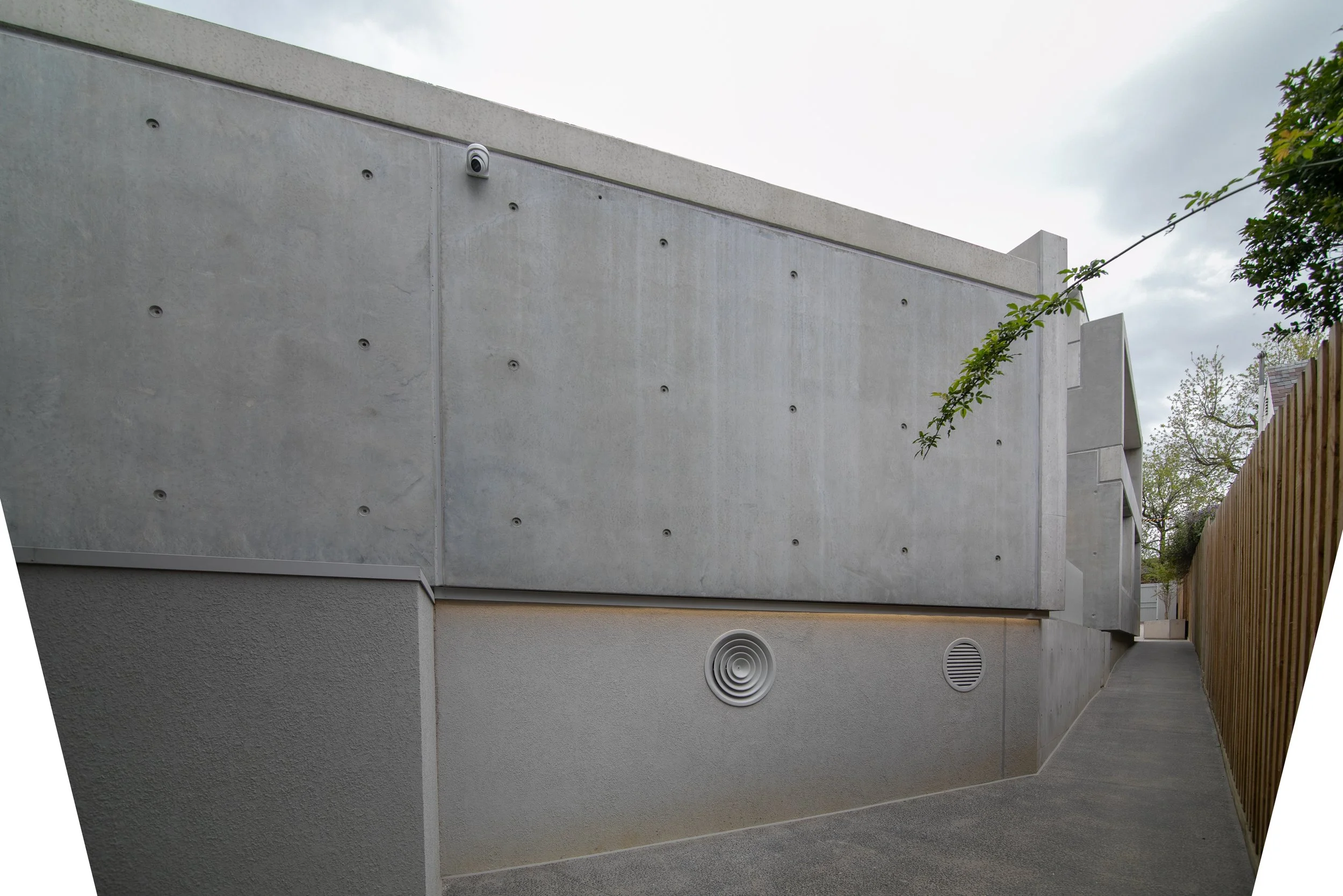 Balwyn North Concrete home designed and build by COAD88 CONCRETE