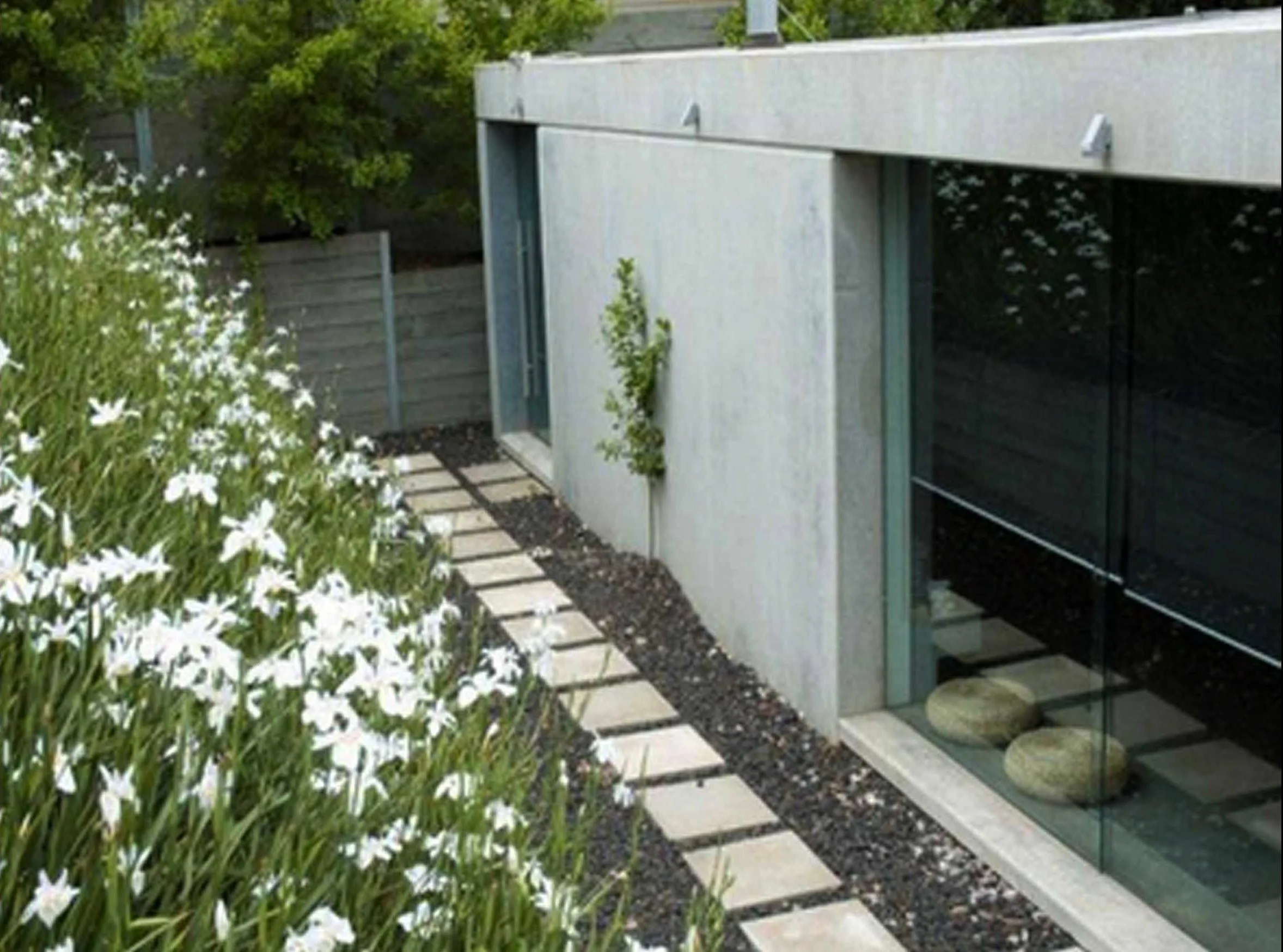 Concrete Japanese style minimalistic idea designed and build by COAD88 CONCRETE