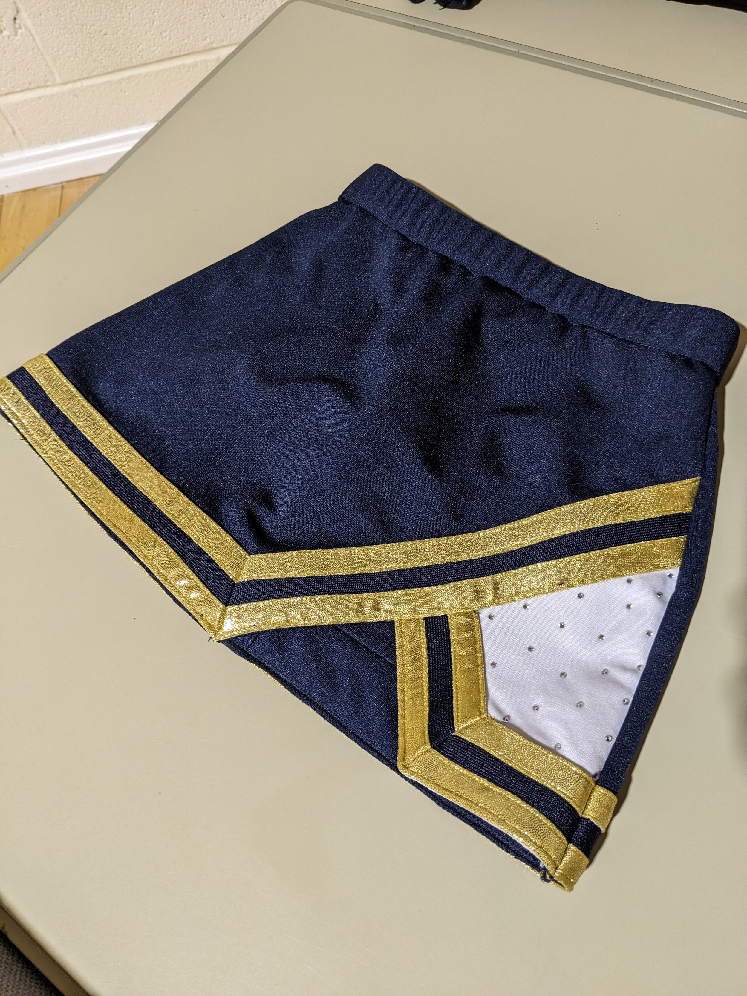 Cheer Skirt (second hand, great condition) - Y8 - £25
