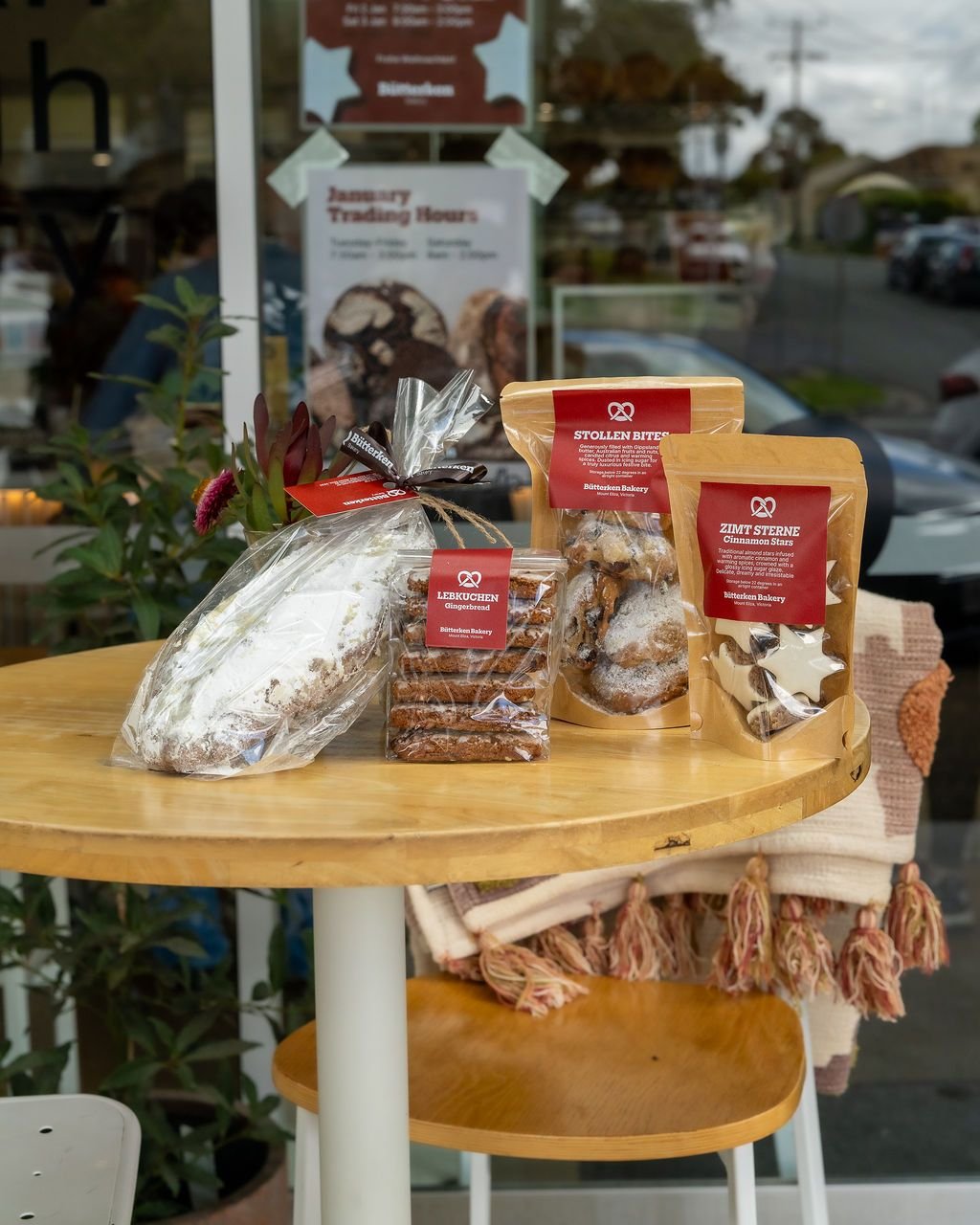 Christmas Orders Are Now Open 🎄

The festive season is coming whether we're ready or not, so let's talk Christmas orders.

If you're planning gatherings, need something impressive for the family table, or just want to make sure you've got the good s