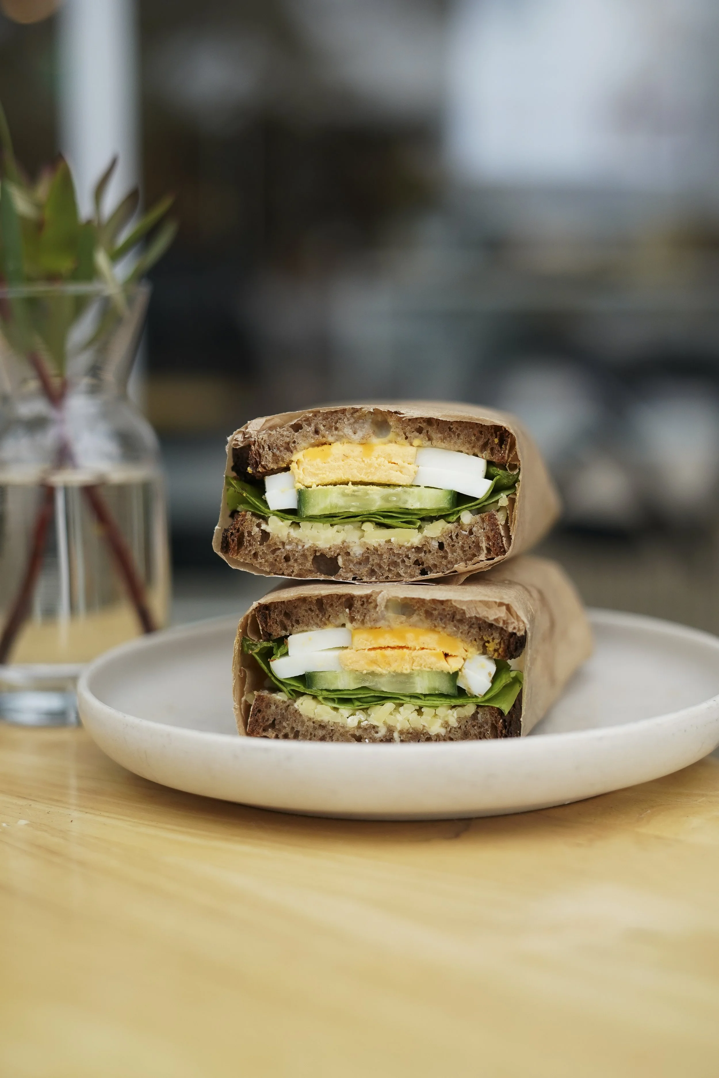 Egg and Lettuce on spelt