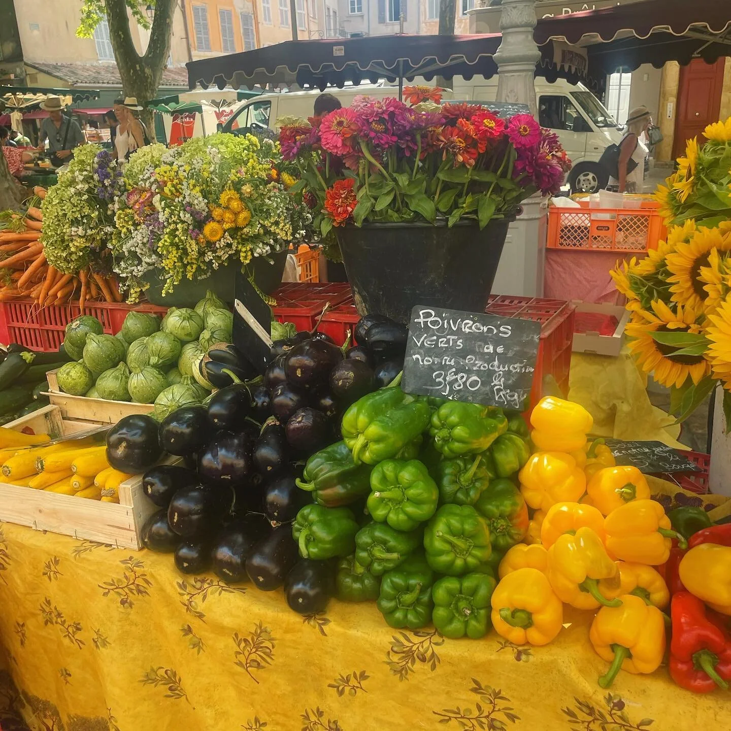 Aix en Provence - all about the fresh produce, pastries and cakes 👌🏼