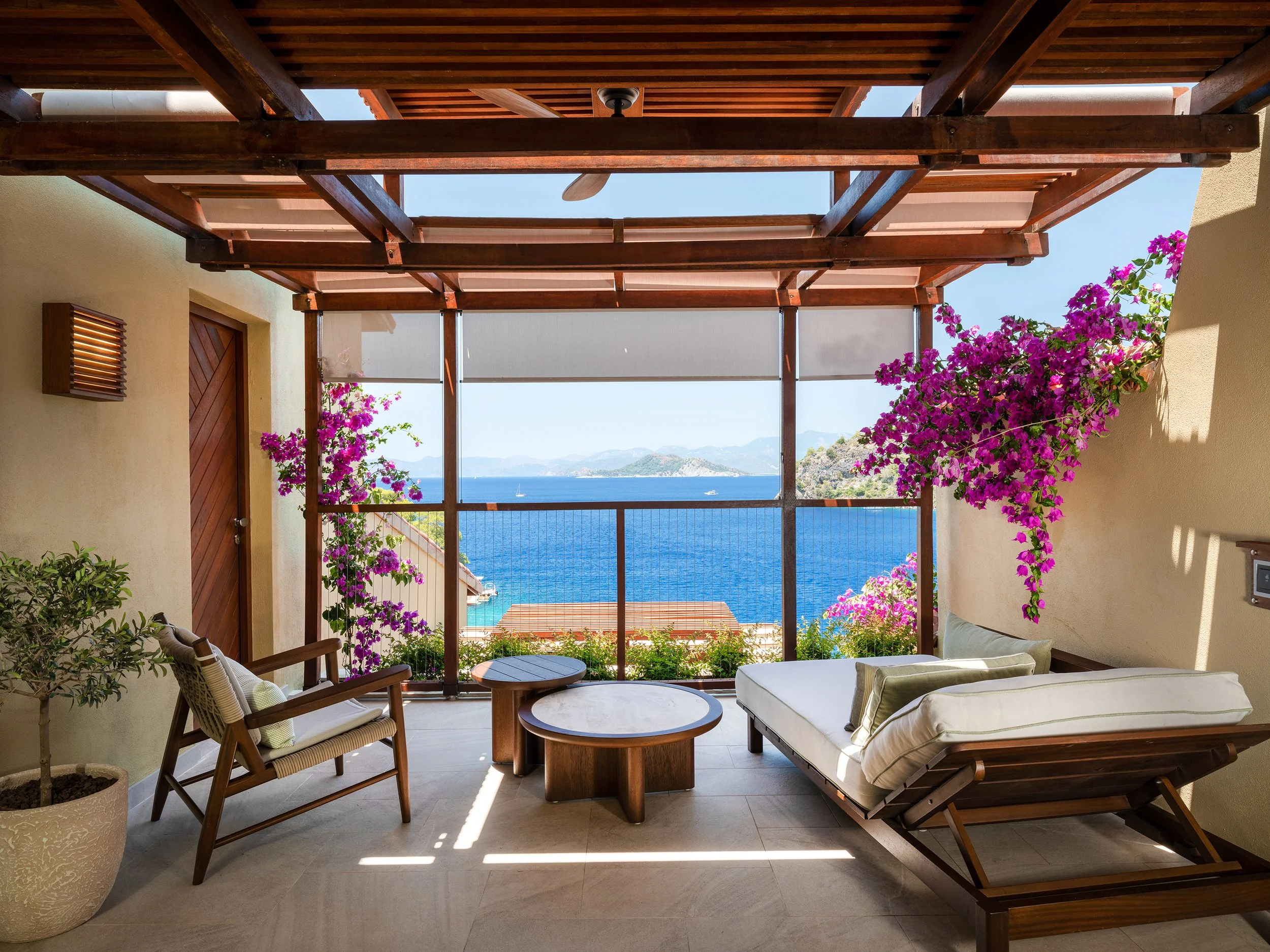 HILLSIDE BEACH CLUB GUEST ROOM 