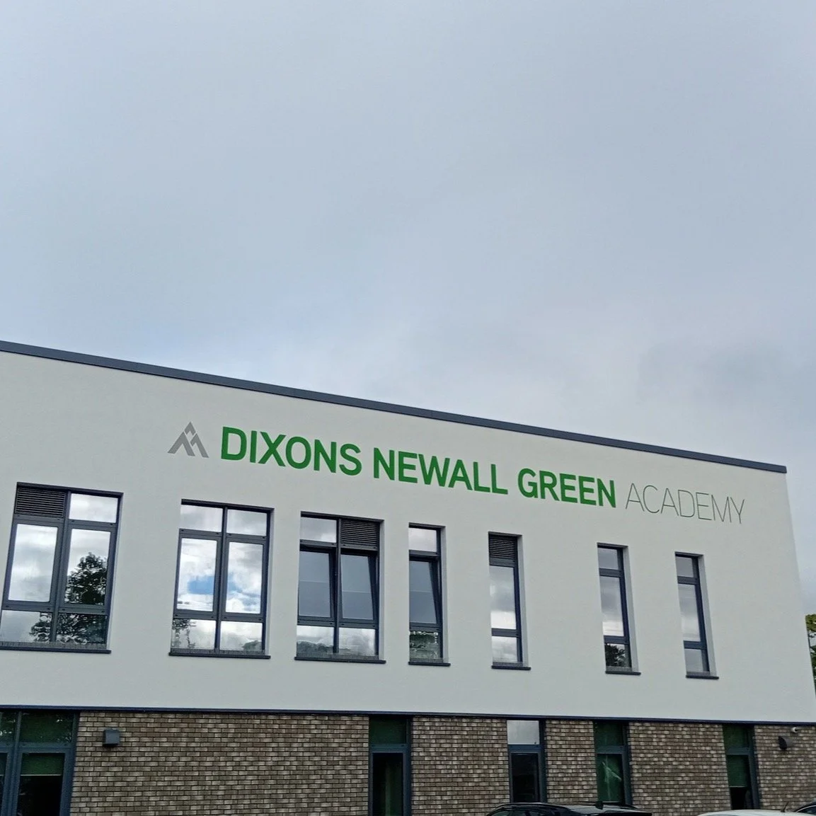Back to school for us today, great morning at Dixons Newall Green Academy. 
Had a great time, thanks to the students for some really great questions.