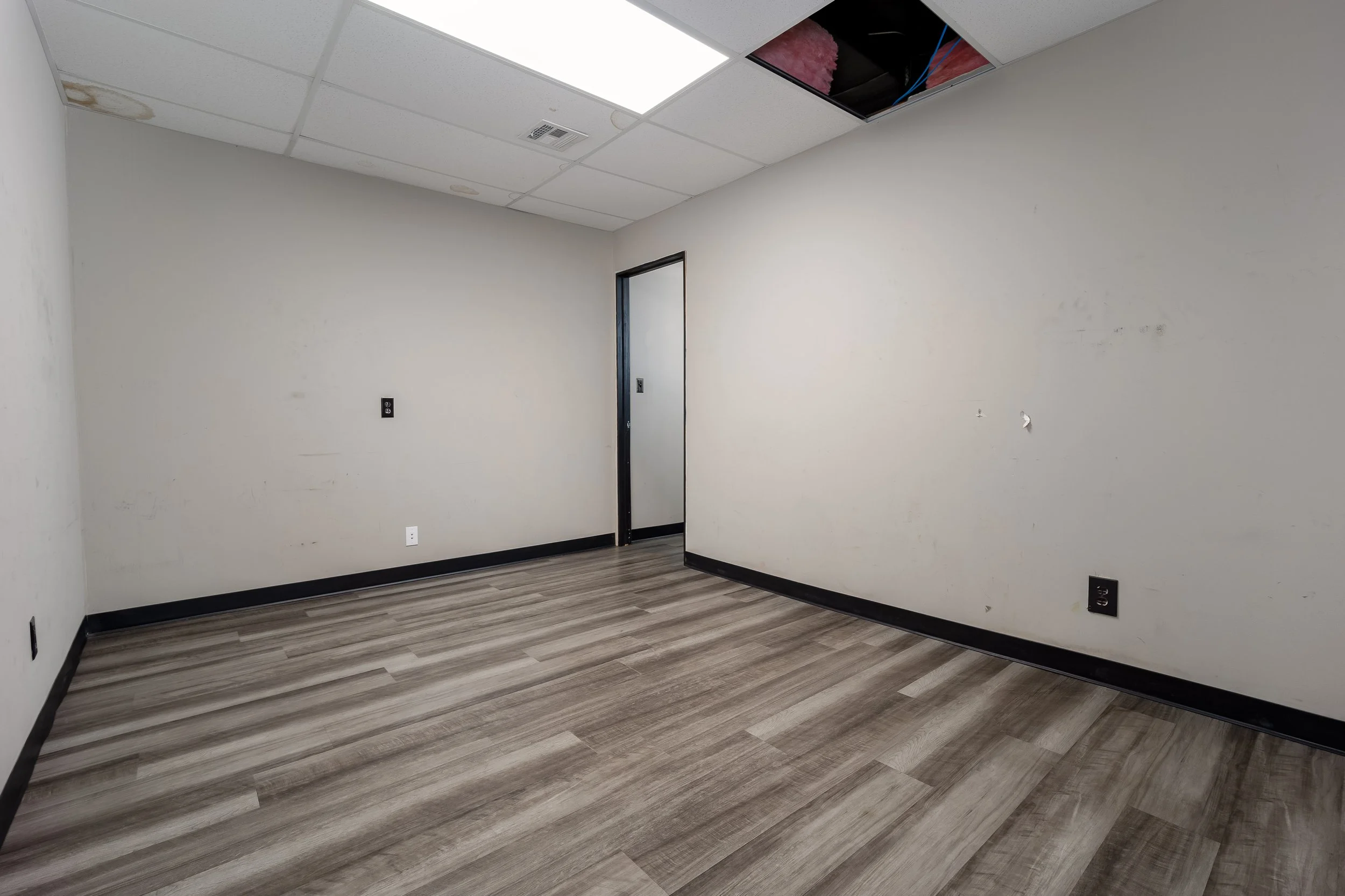 S I-35 Service Rd - South Building-23.jpg