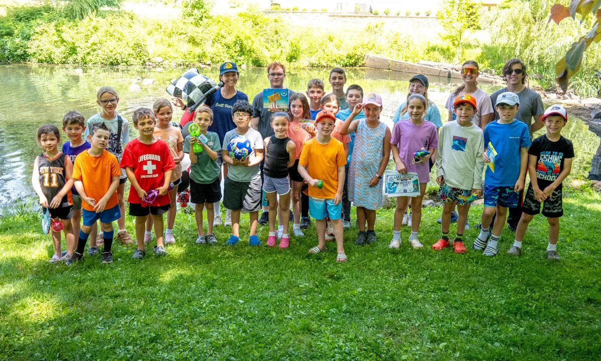 The kids and crew (2 of 4).