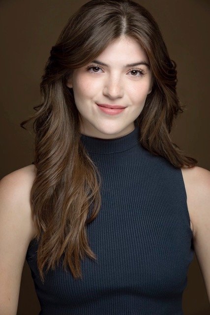 retouch Anna S, 2021-323 web ready.jpeg