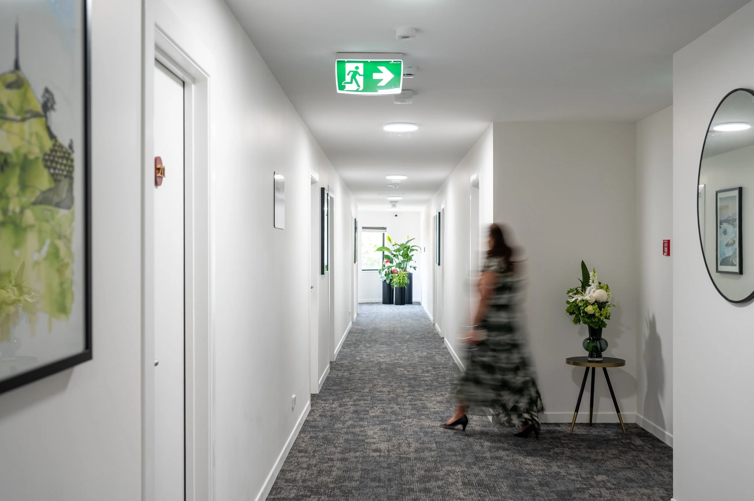 Hallway-002.jpg