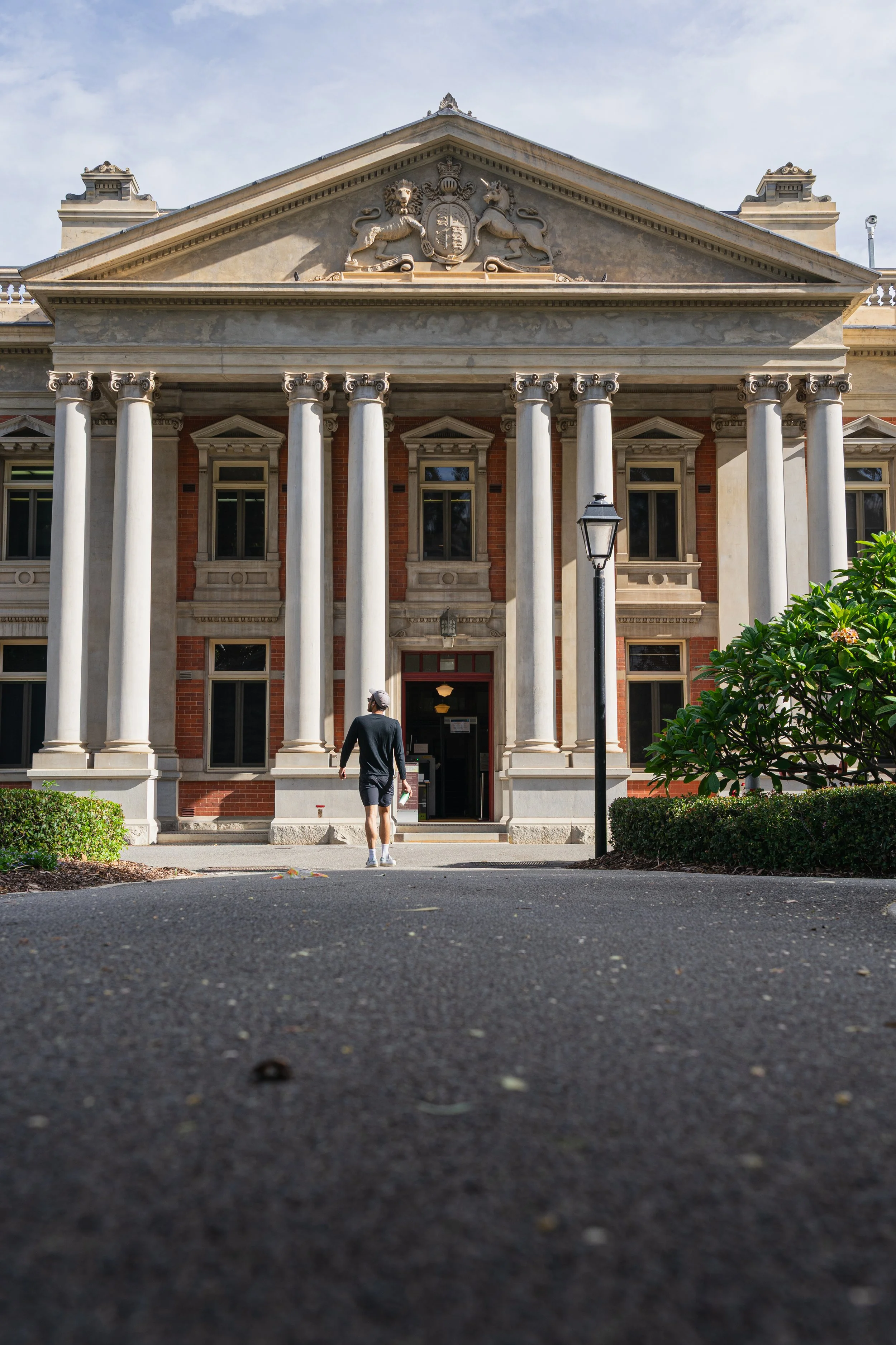Perth courthouse.jpg