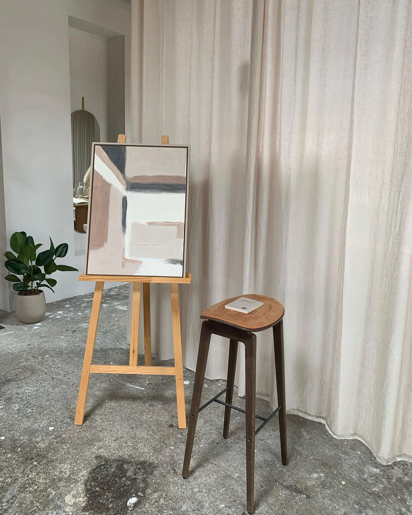 Yesterday&rsquo;s exposition was great! 
Thanks for coming if you visited us🤍

@dehavenstudio 

#artist #exposition #art #gallery #studio #openexpo #abstract #painting