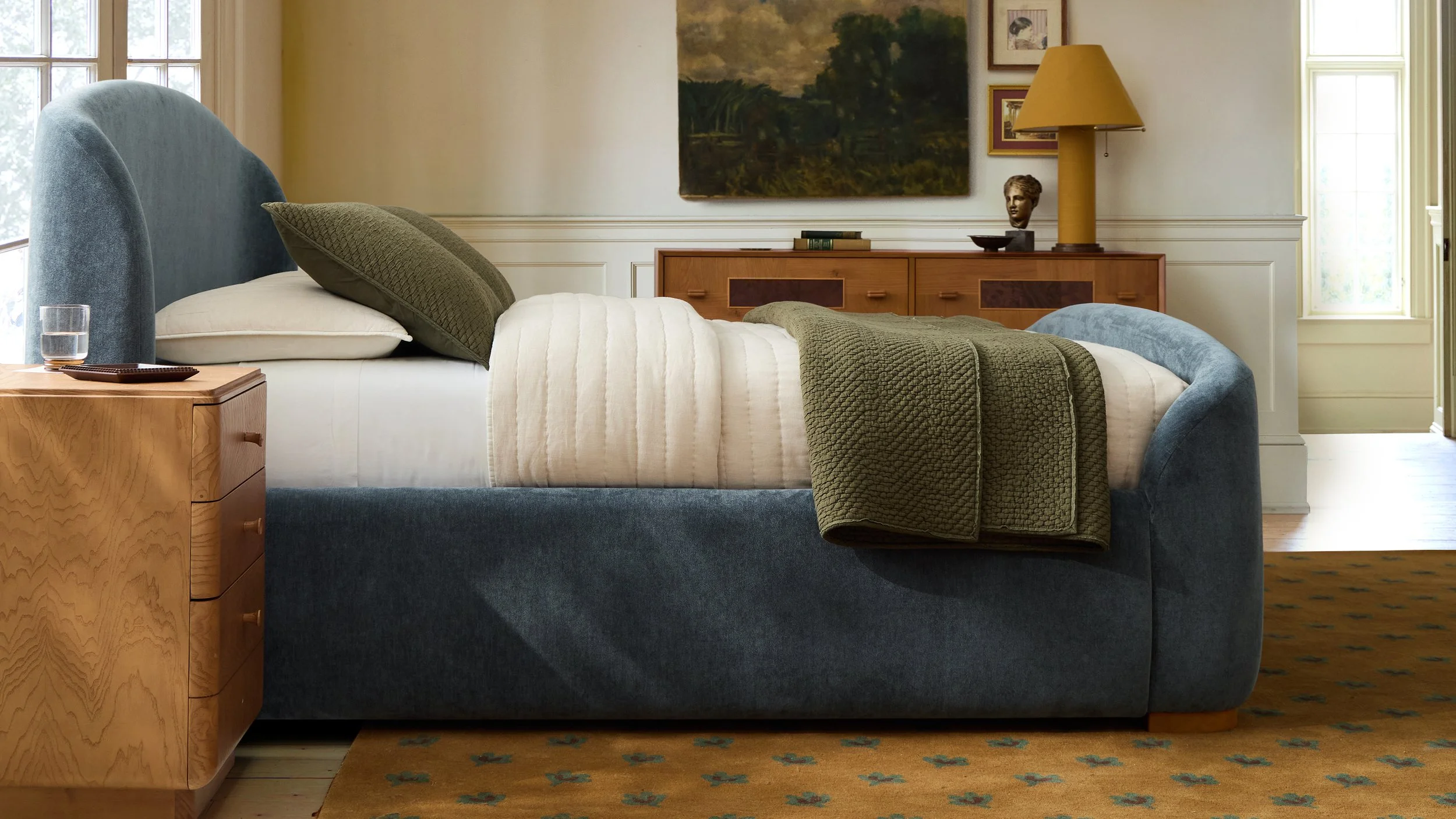 pdi-857708-pierce-and-ward-upholstered-sleigh-bed-queen-modern-chenille-slate--furniture-fa26-main-052-dreampip.jpg