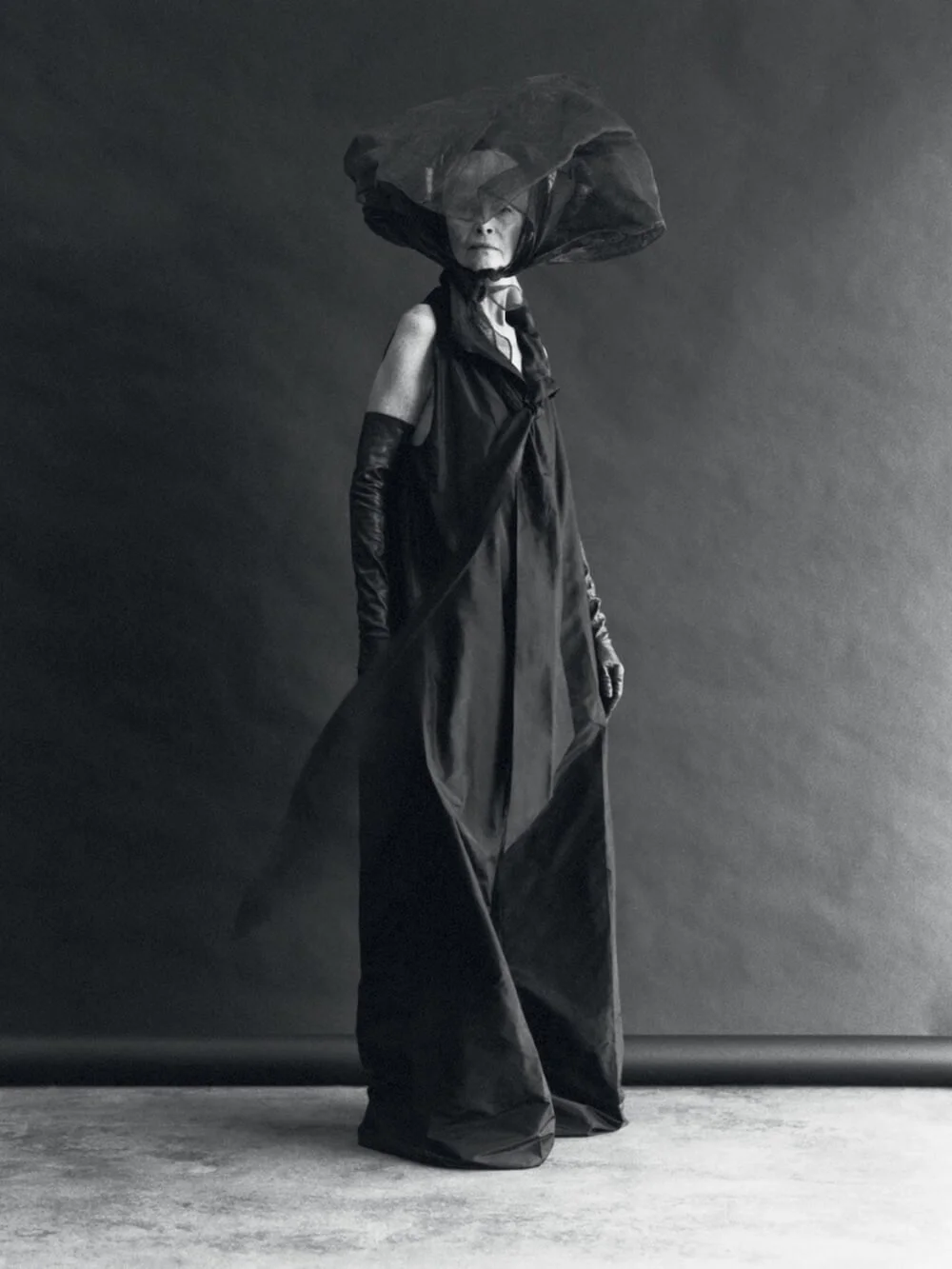PRIMARY PAPER
photographer MARKIN
stylist LOUISE FORD
model
JAN DE VILLENEUVE