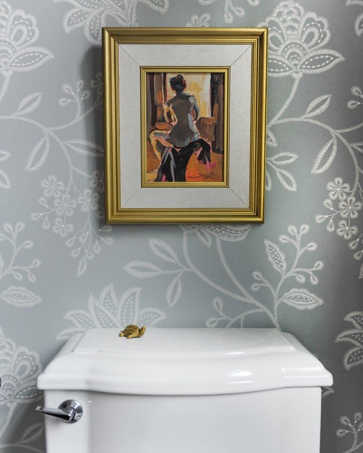 This powder room received a major upgrade with some charming touches. The playful wallpaper and art have breathed new life into this small space and made it a statement of its own. ✨ 
.
.
.
📸 @traceyaytonphotography 
.
.
.
#PowderRoomRenovation #hom