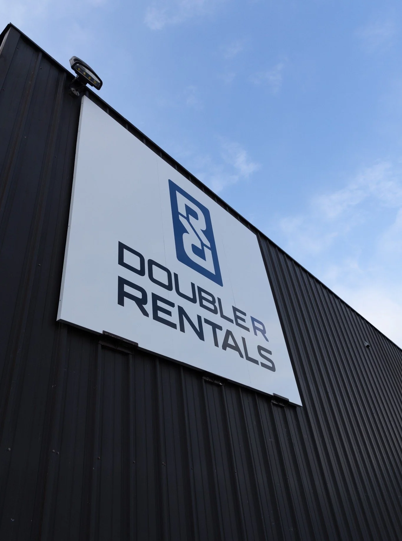 The new signage at @doublerrentals1's Tilbury yard is impossible to miss! Our team designed both signs following their rebrand to ensure the site reflects their refreshed identity. This signage is just as strong and confident as their brand &mdash; i