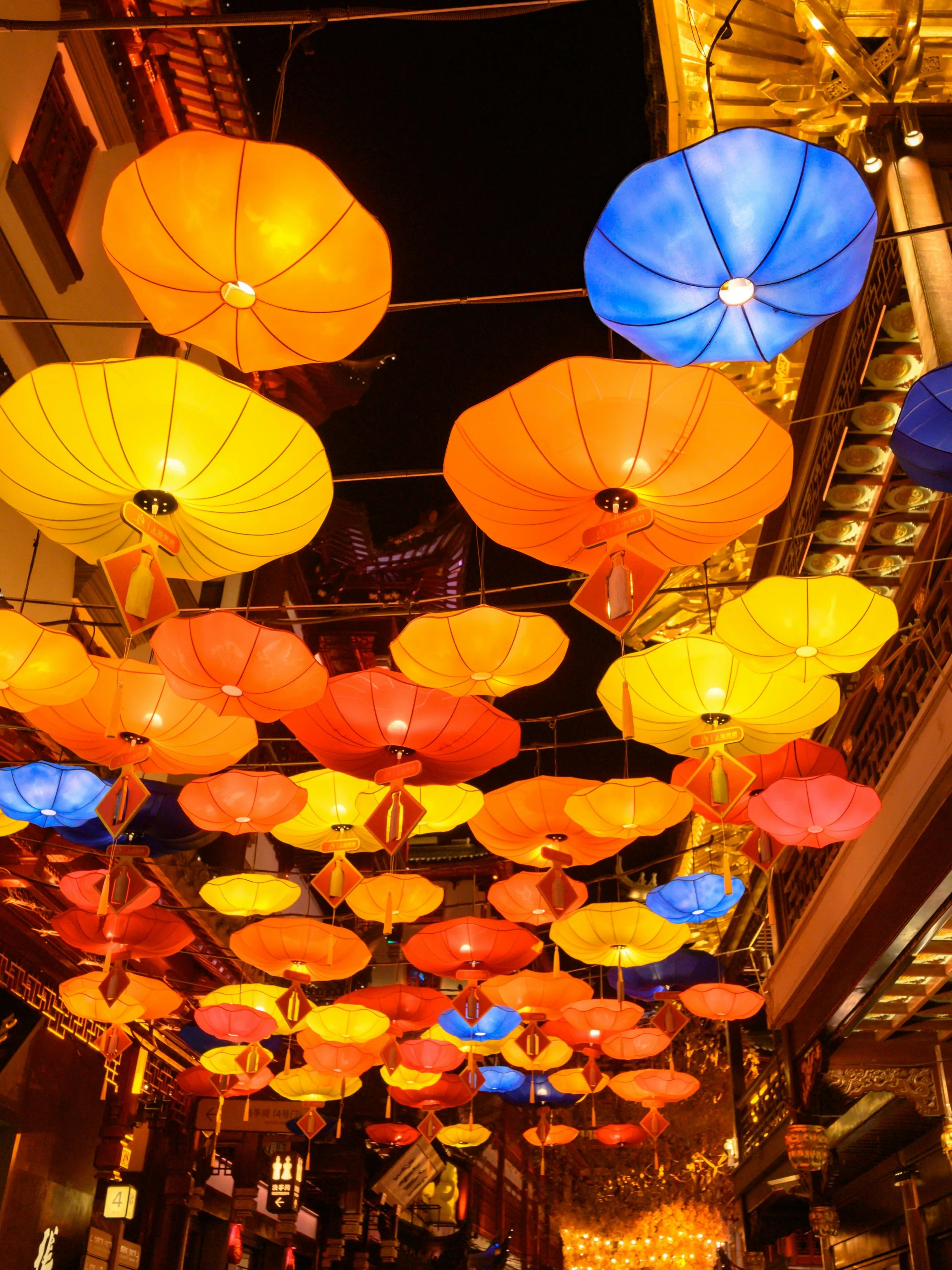 lanterns3.jpg