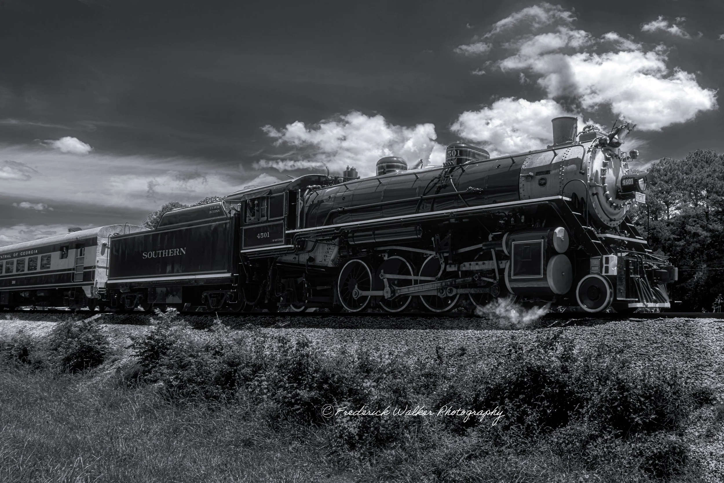 Southern 4501 (Green Livery)(Blackk and White)_DSC5963-WaterMark.jpg