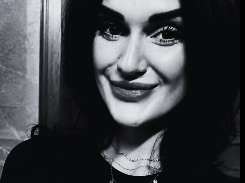 AMANDA JENKINS, Senior Post Producer - Avenues