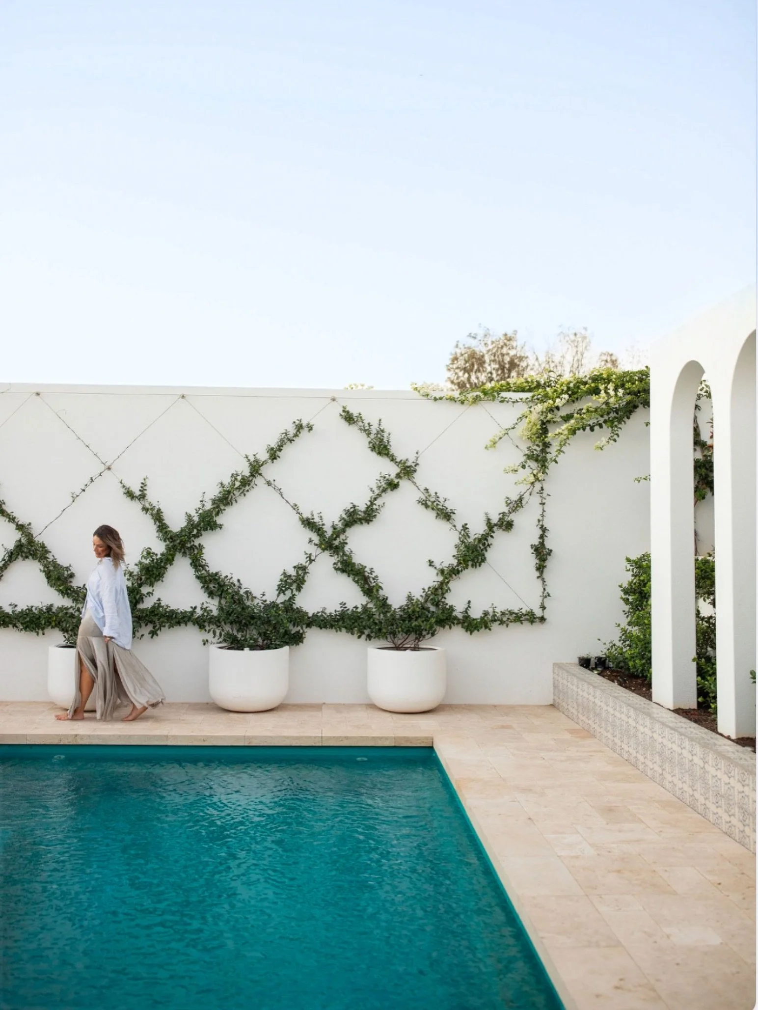 A study in visual scale and balance; scent and sound. Intuitive spatial planning designed to seamlessly serve a generous and welcoming multi-generational lifestyle effortlessly - unforgettably - between moments of daily peace. 

Santorini is elevated
