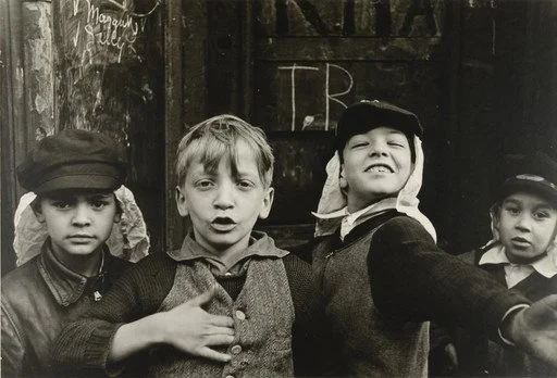 Helen Levitt: Photographs of Children. MoMA (New York) 1943