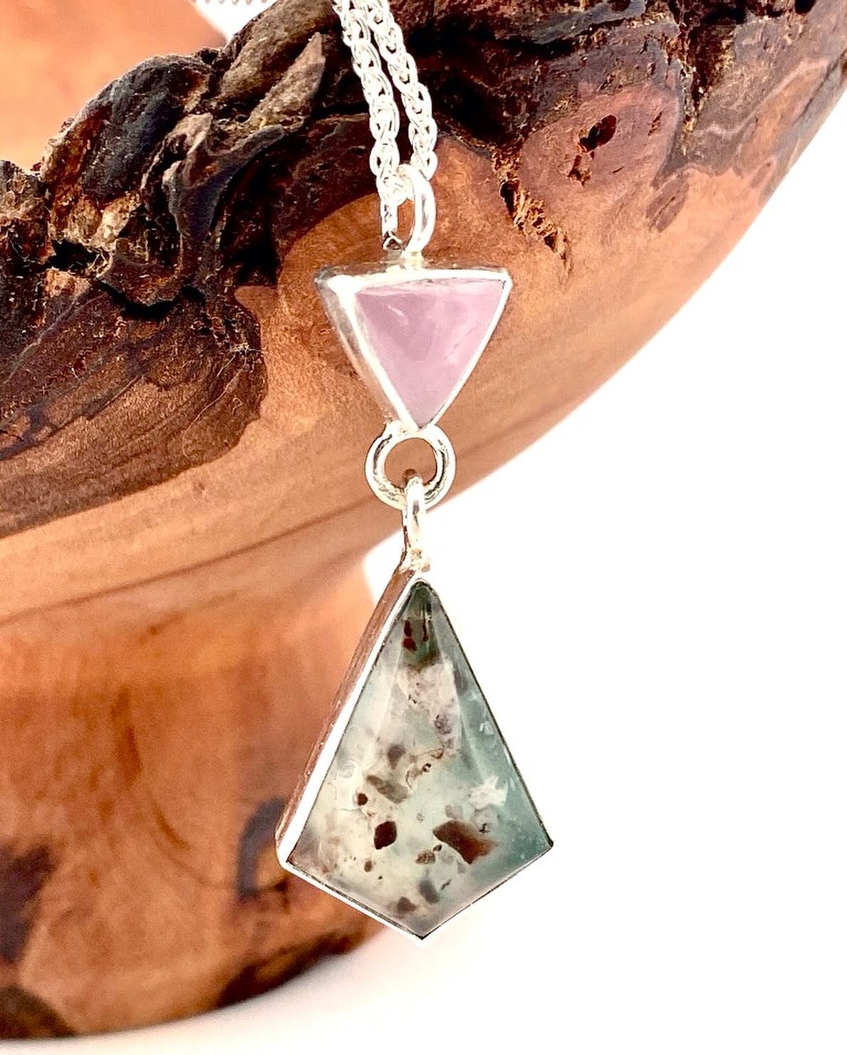 Made this #aquaprase and #kunzite #sterlingsilver pendant and I admit I&rsquo;m rather taken with it. Aquaprase isn&rsquo;t a stone I&rsquo;ve used before and this little beauty wasn&rsquo;t cheap but the transparency is lovely which I&rsquo;ve hopef