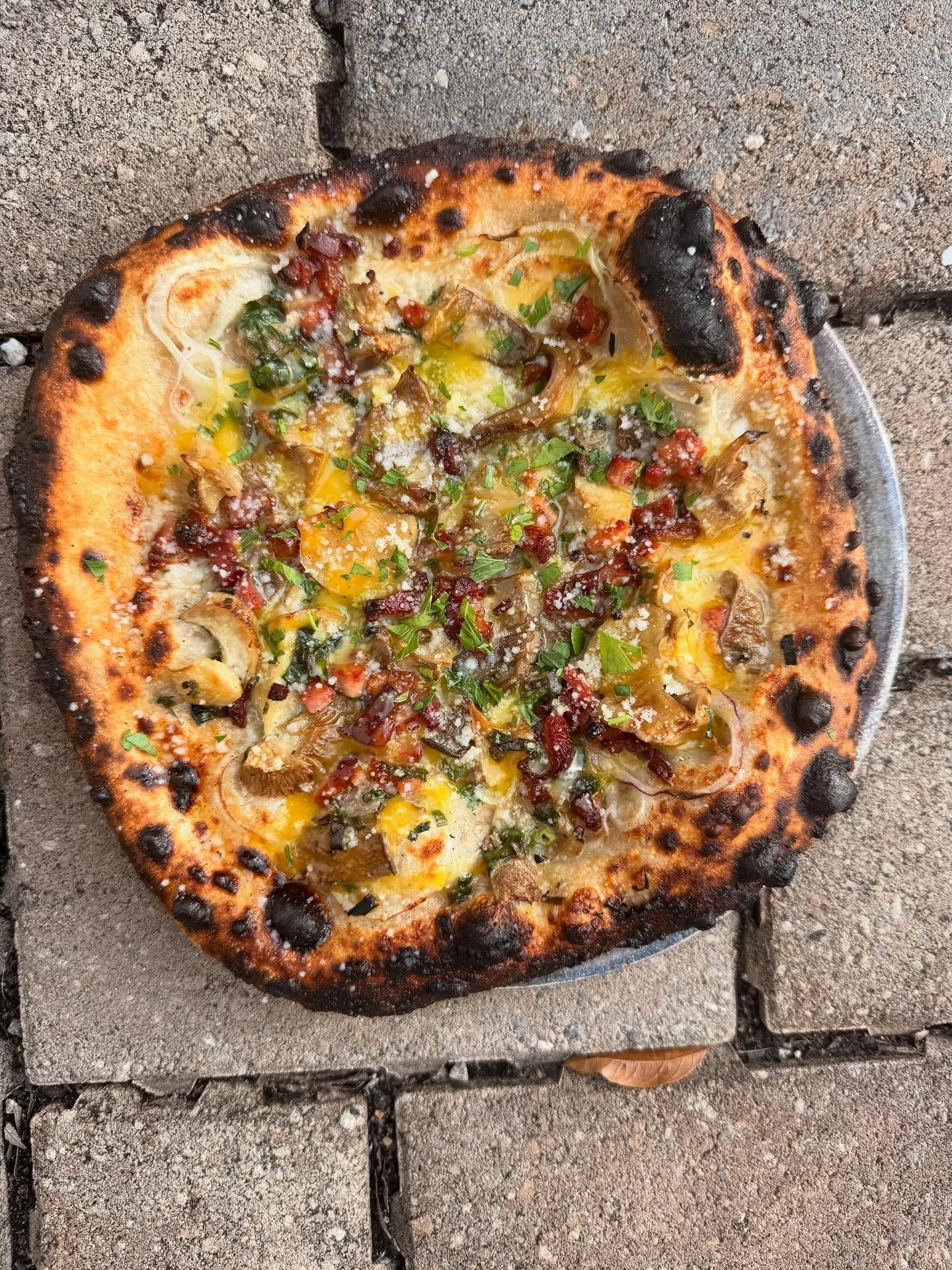 We have been on a mushroom kick the last few weeks or we just ordered too many, either way&hellip;we put 2 new shroom pies on last week.  This carbonara pie is our attempt to channel the fall weather.  I&rsquo;m ready to be able to wear pants again i