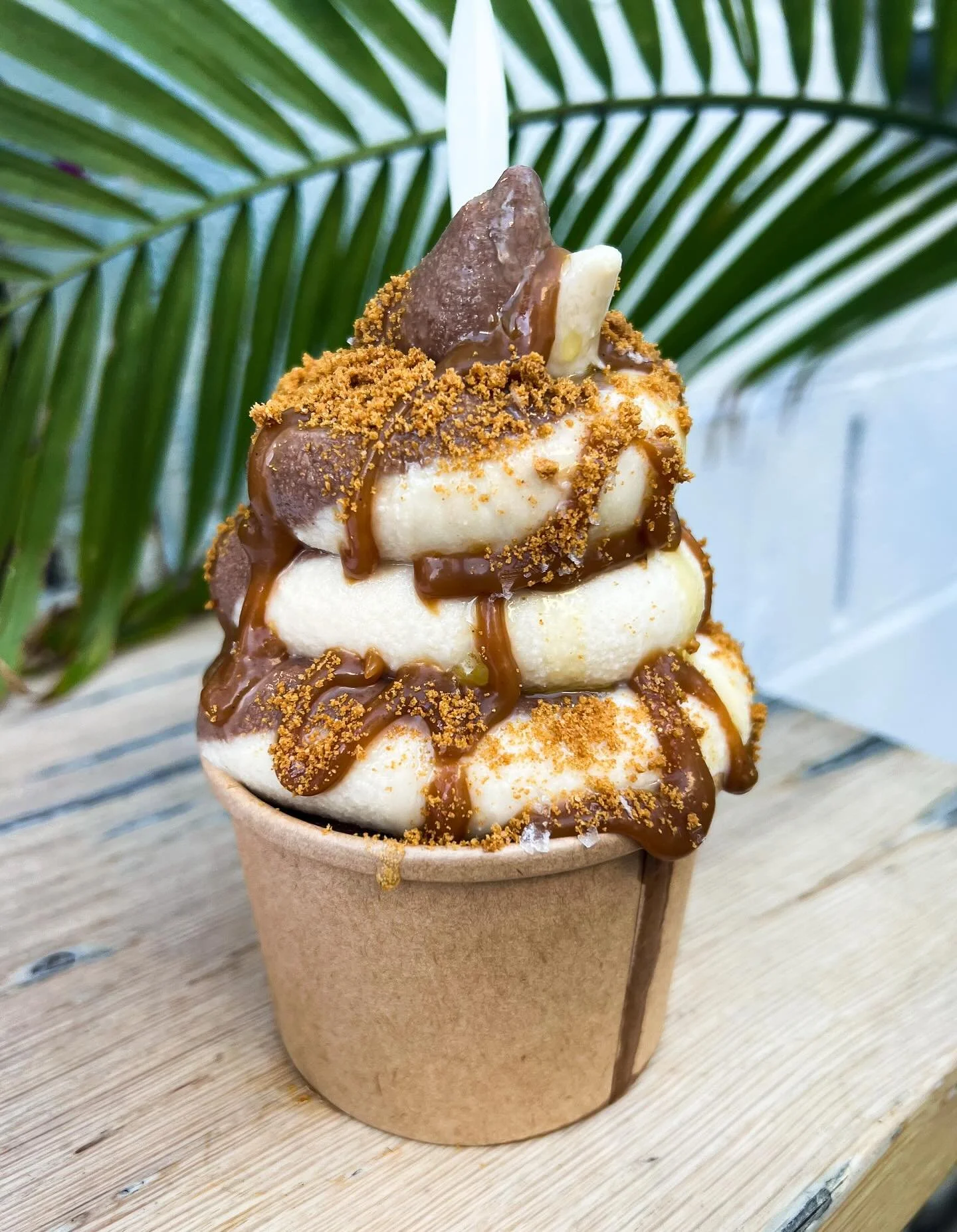 We rolled out a new ice cream set last weekend.  A little different this time, with a double ice cream swirl.  Simple and delicious.  We will have a sorbet back soon, but for now enjoy this chocolate &amp; biscoff swirl.  I know, it&rsquo;s getting d