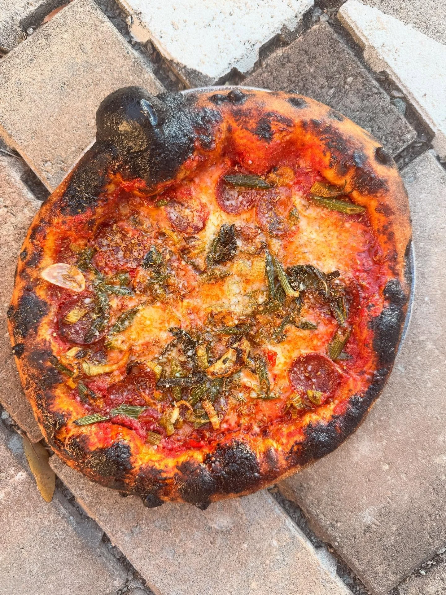 PIZZA
ORDER
EAT 
BE HAPPY

Spicy Salami - red sauce, mozz, Calabrian chili, garlic, roasted fennel